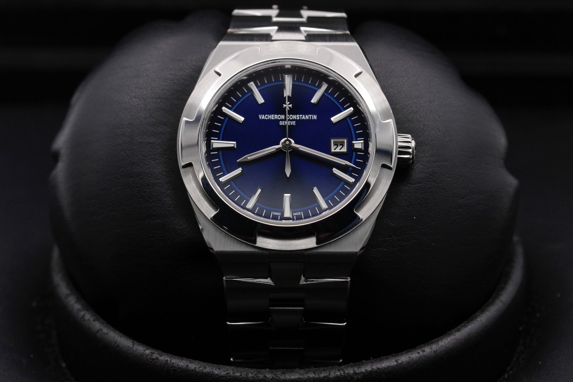 Vacheron Constantin Overseas 4600V/200A-B980 Thumbnail 1