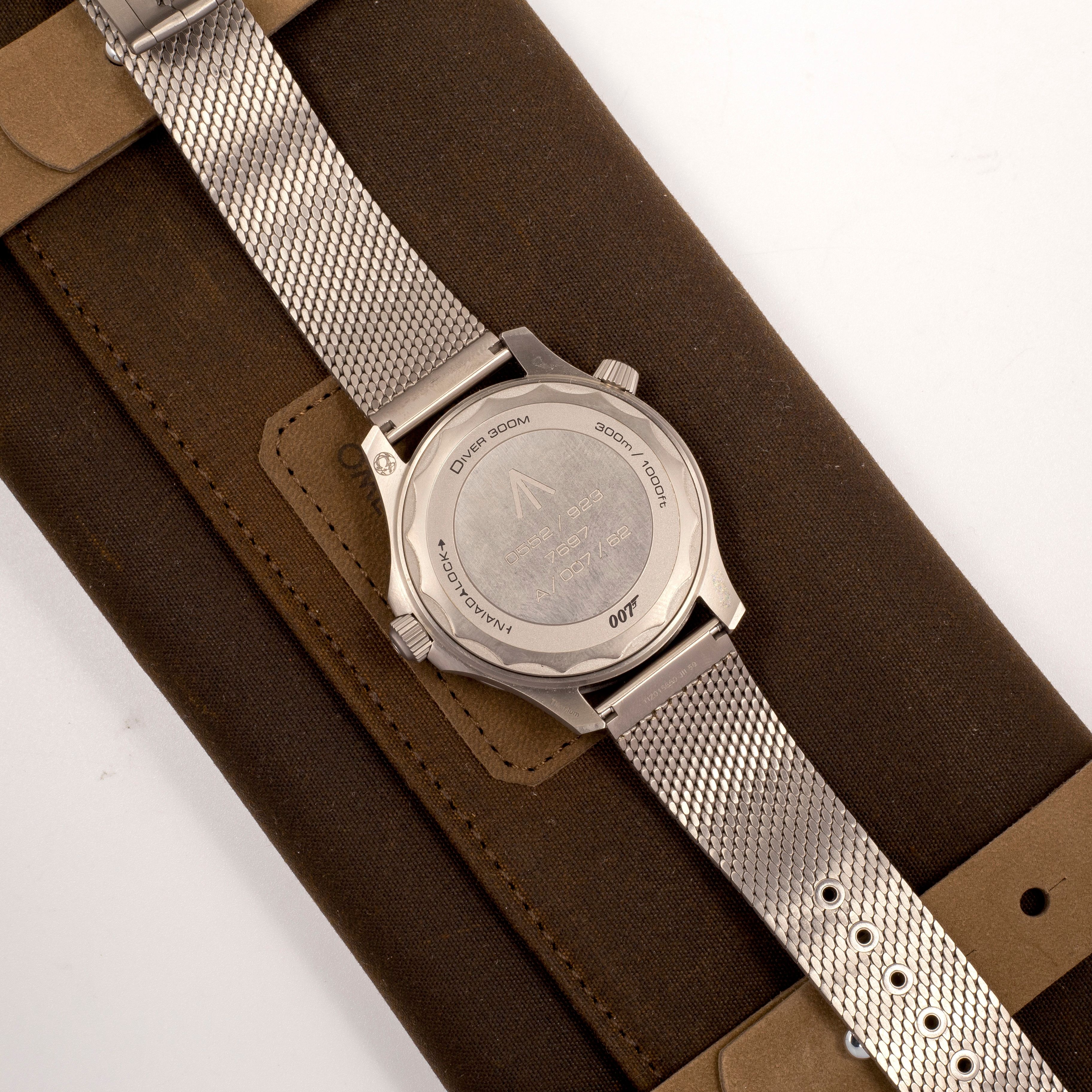 Omega Seamaster Diver 300m - James Bond Edition 210.90.42.20.01.001 Thumbnail 3