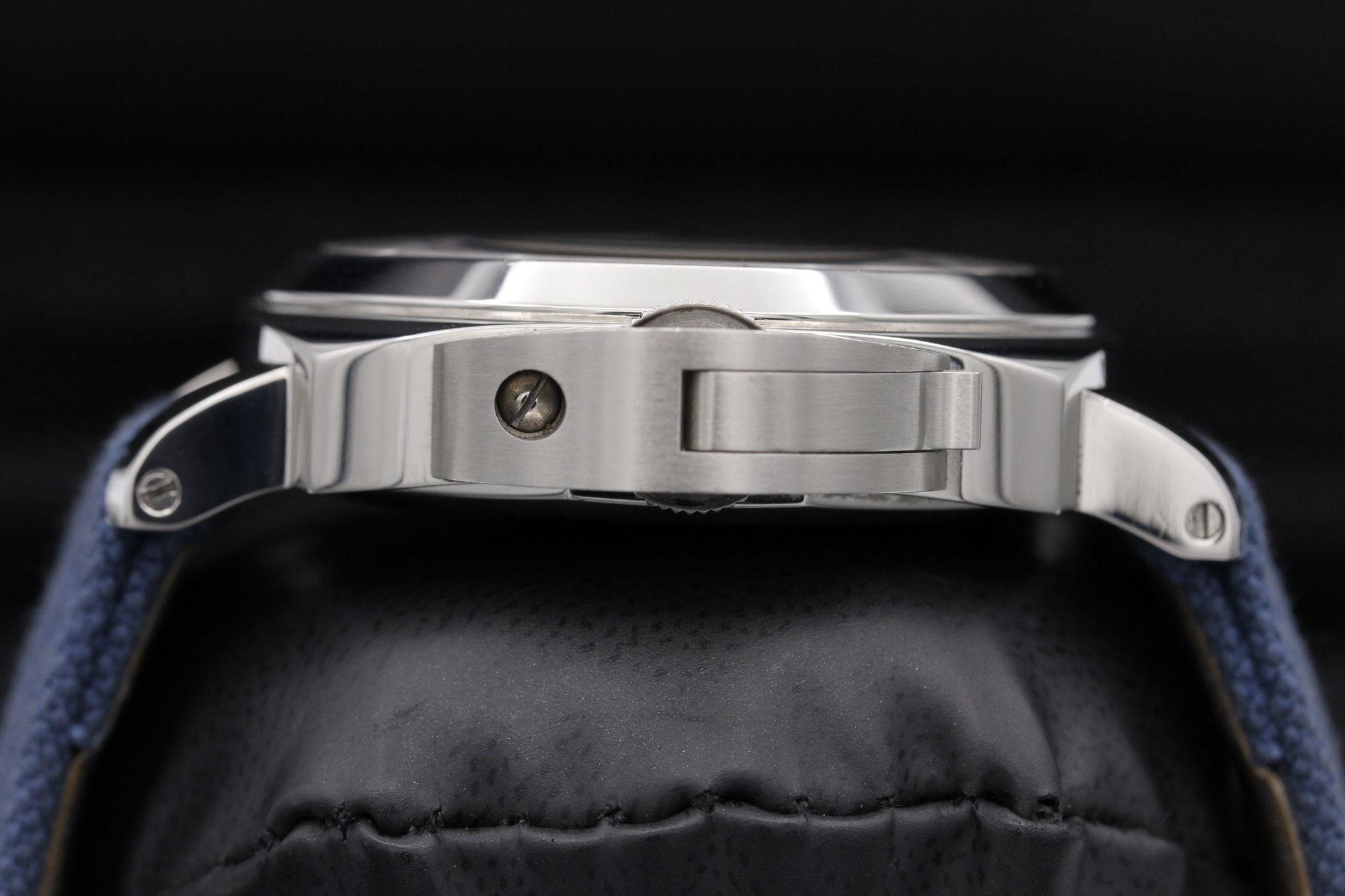 Panerai Luminor Logo PAM00777 Thumbnail 3