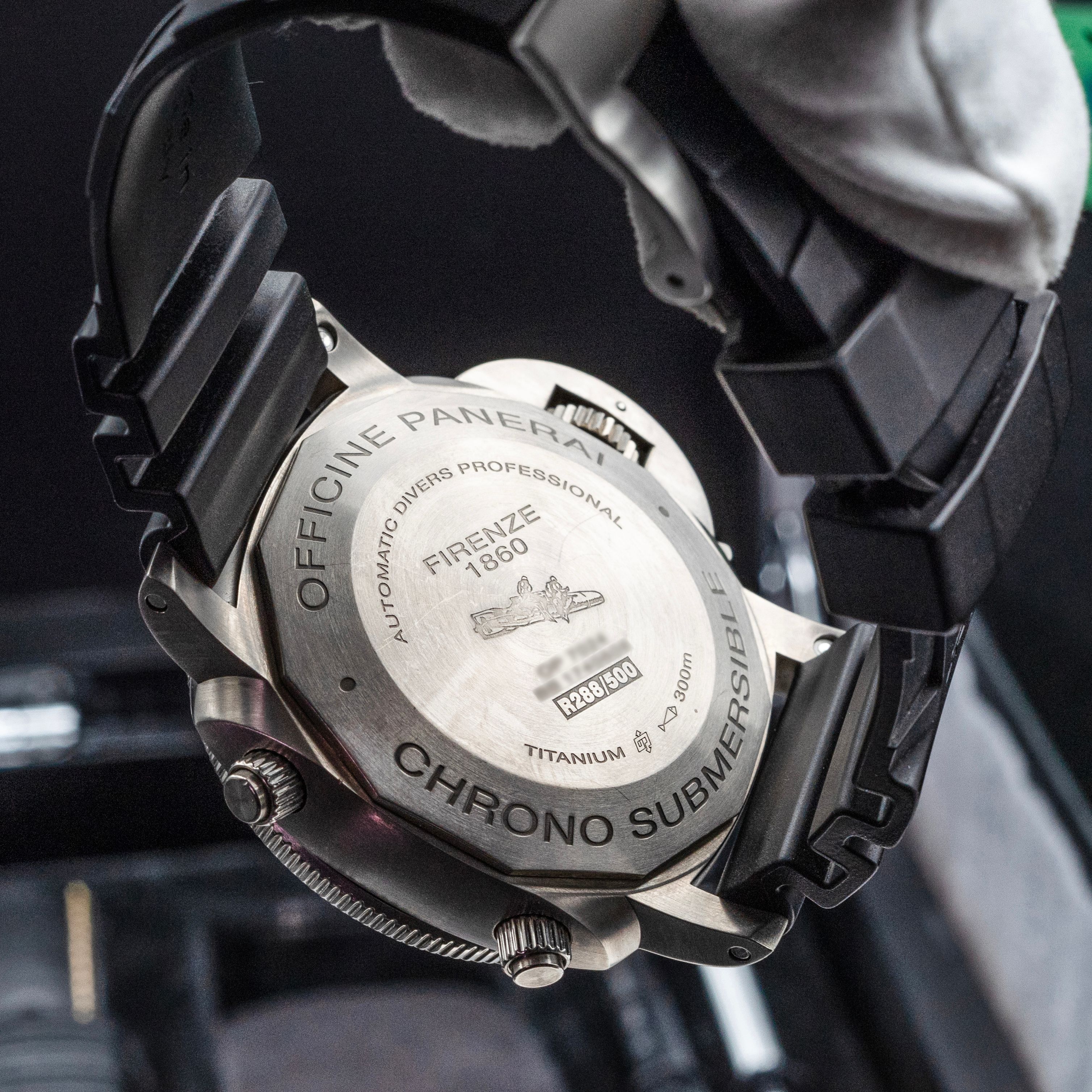 Panerai Luminor Submersible PAM00614 Thumbnail 4