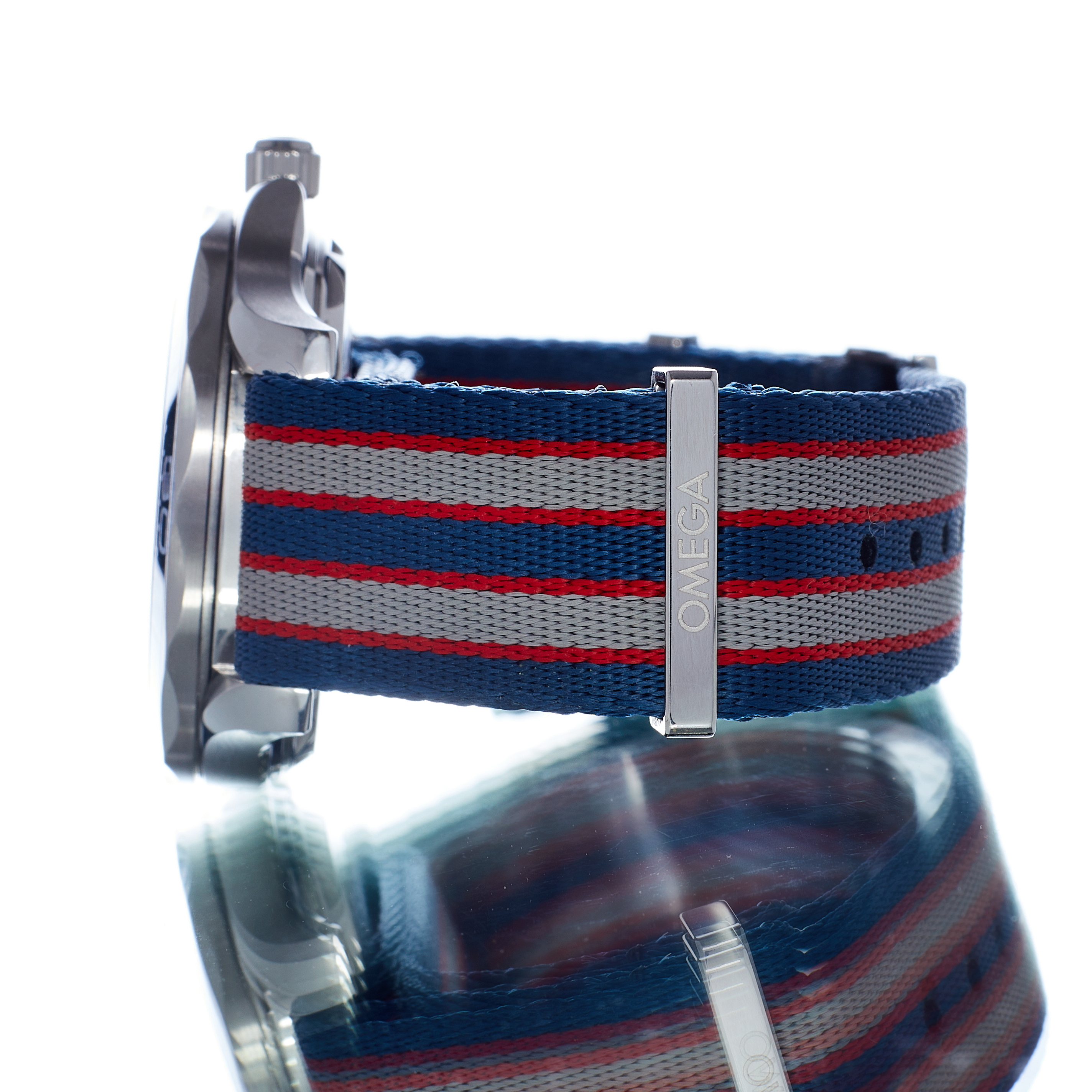 Omega Seamaster 300m 212.32.41.20.04.001 Thumbnail 2