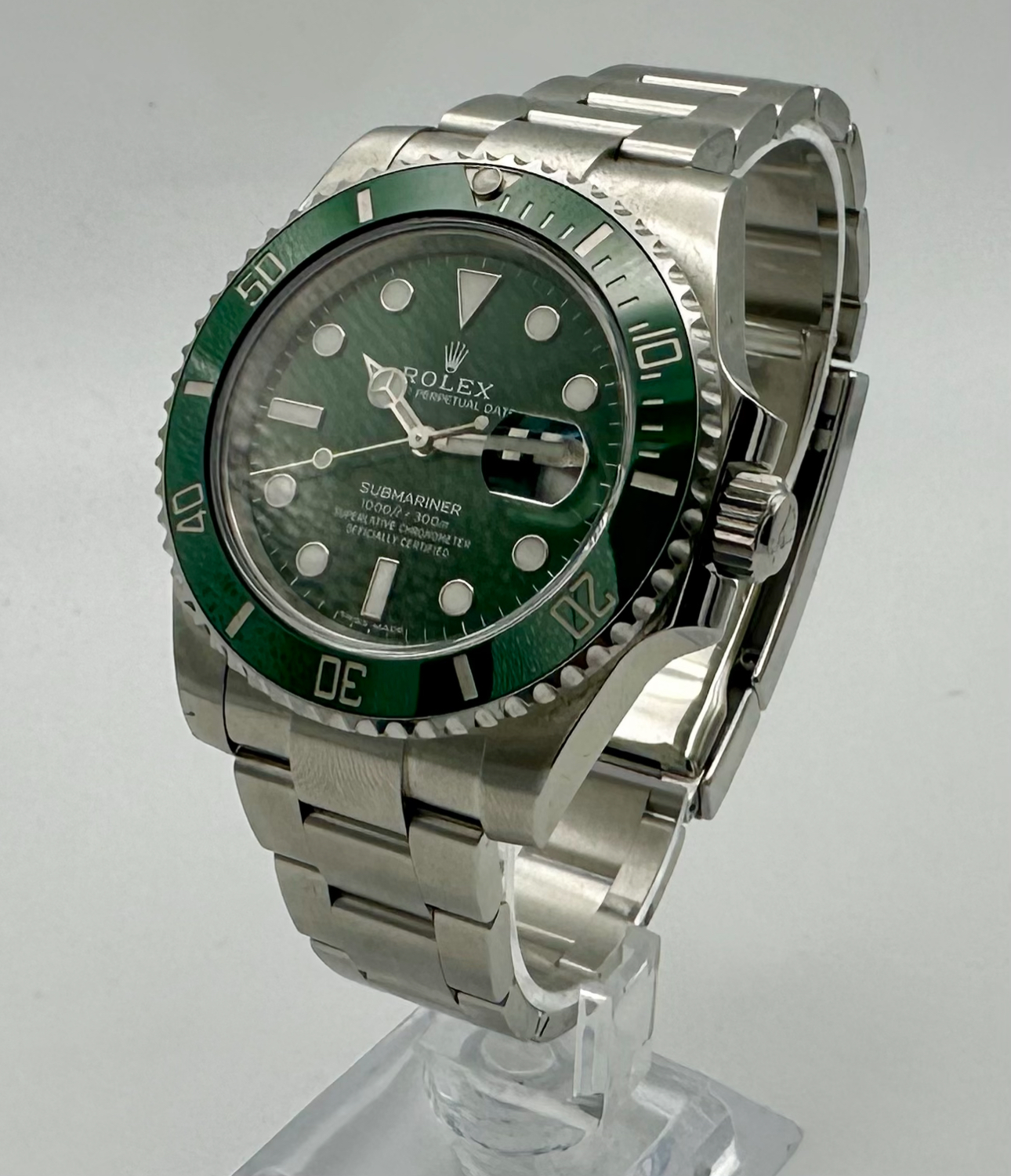 Rolex Submariner Hulk Thumbnail 2
