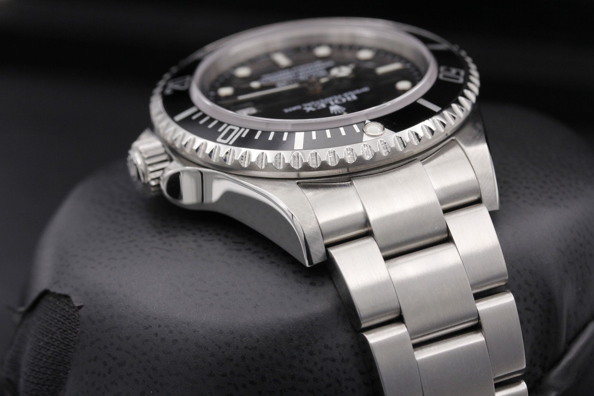 Rolex Sea-Dweller 16600 Thumbnail 4