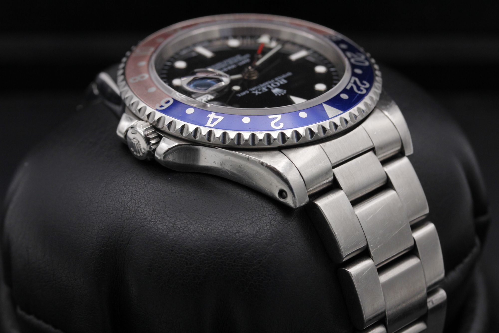 Rolex GMT Master 16700 Thumbnail 4