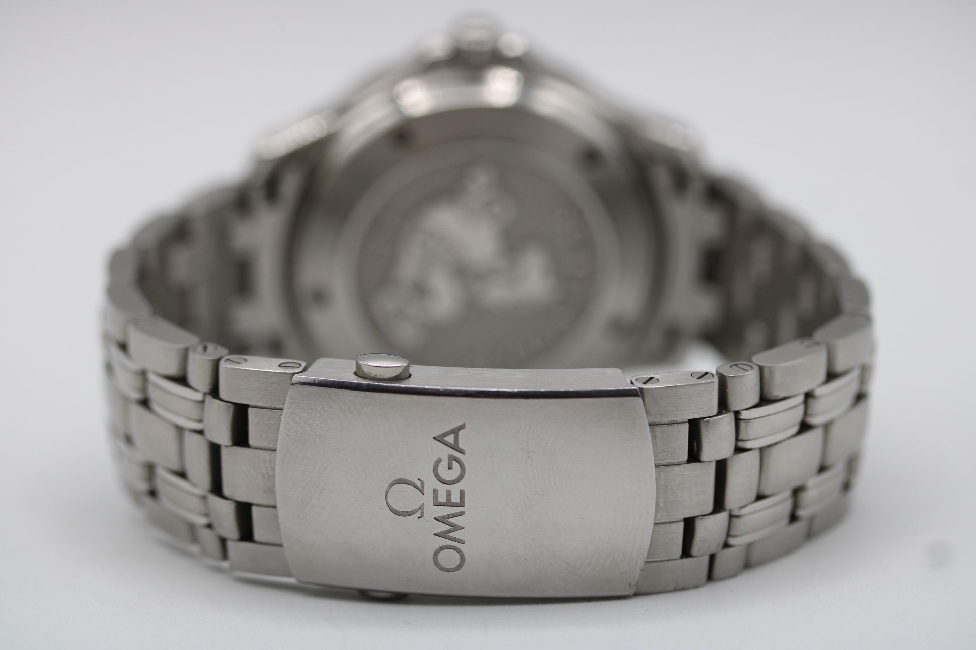 Omega Seamaster 300m 212.30.41.20.03.001 Thumbnail 3