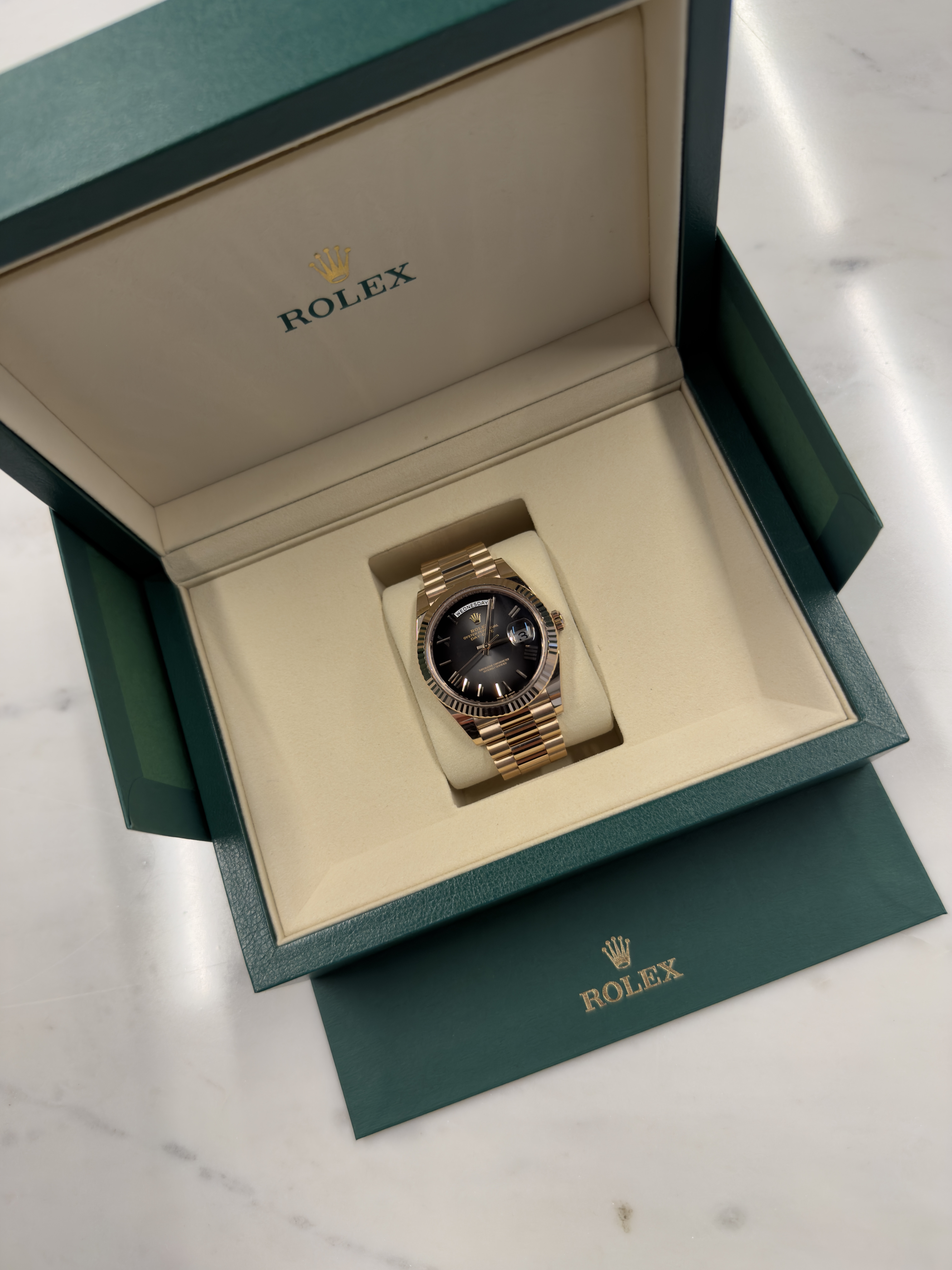Rolex Day-Date 40 228235 Thumbnail 3