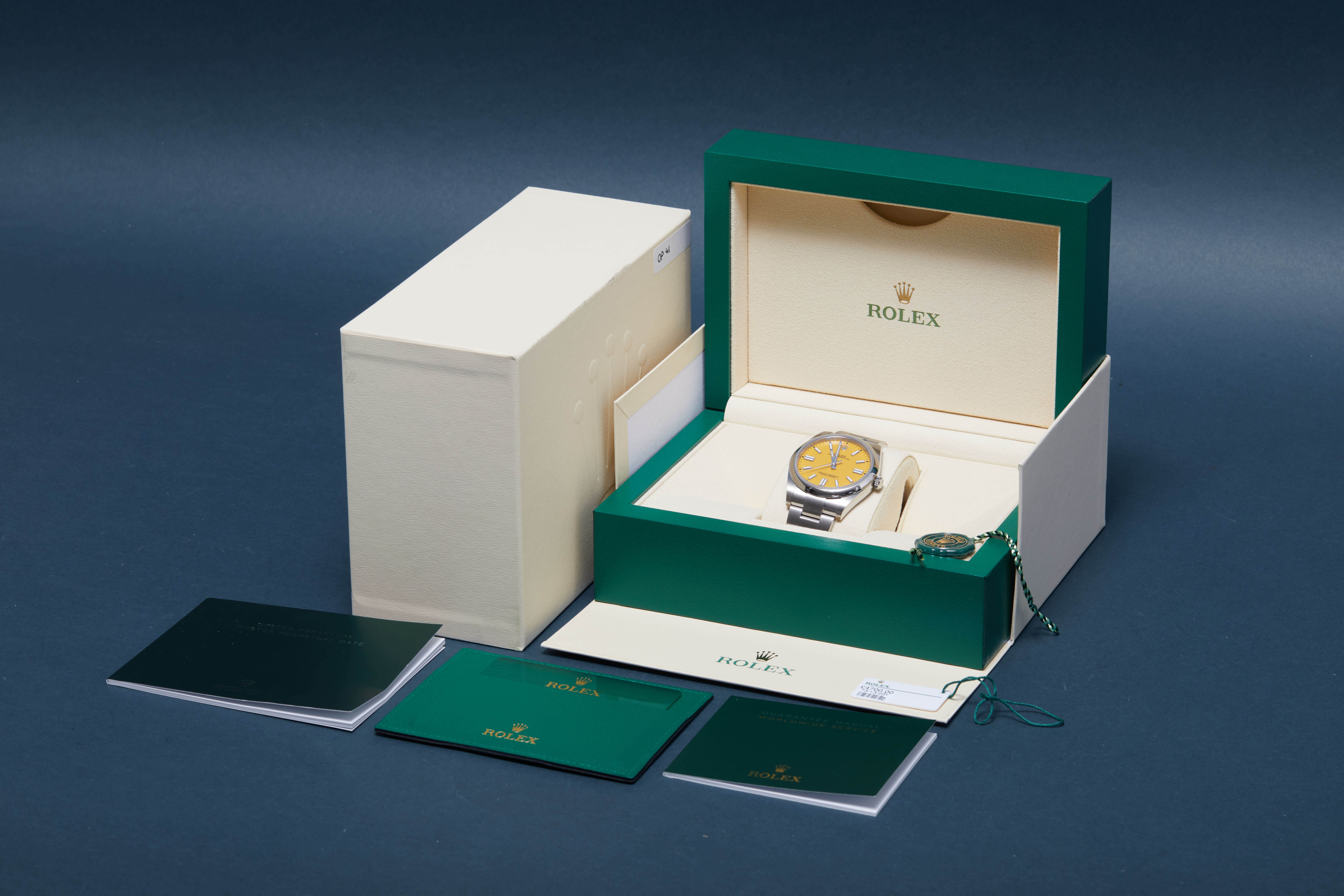 Rolex Oyster Perpetual 124300 Thumbnail 4