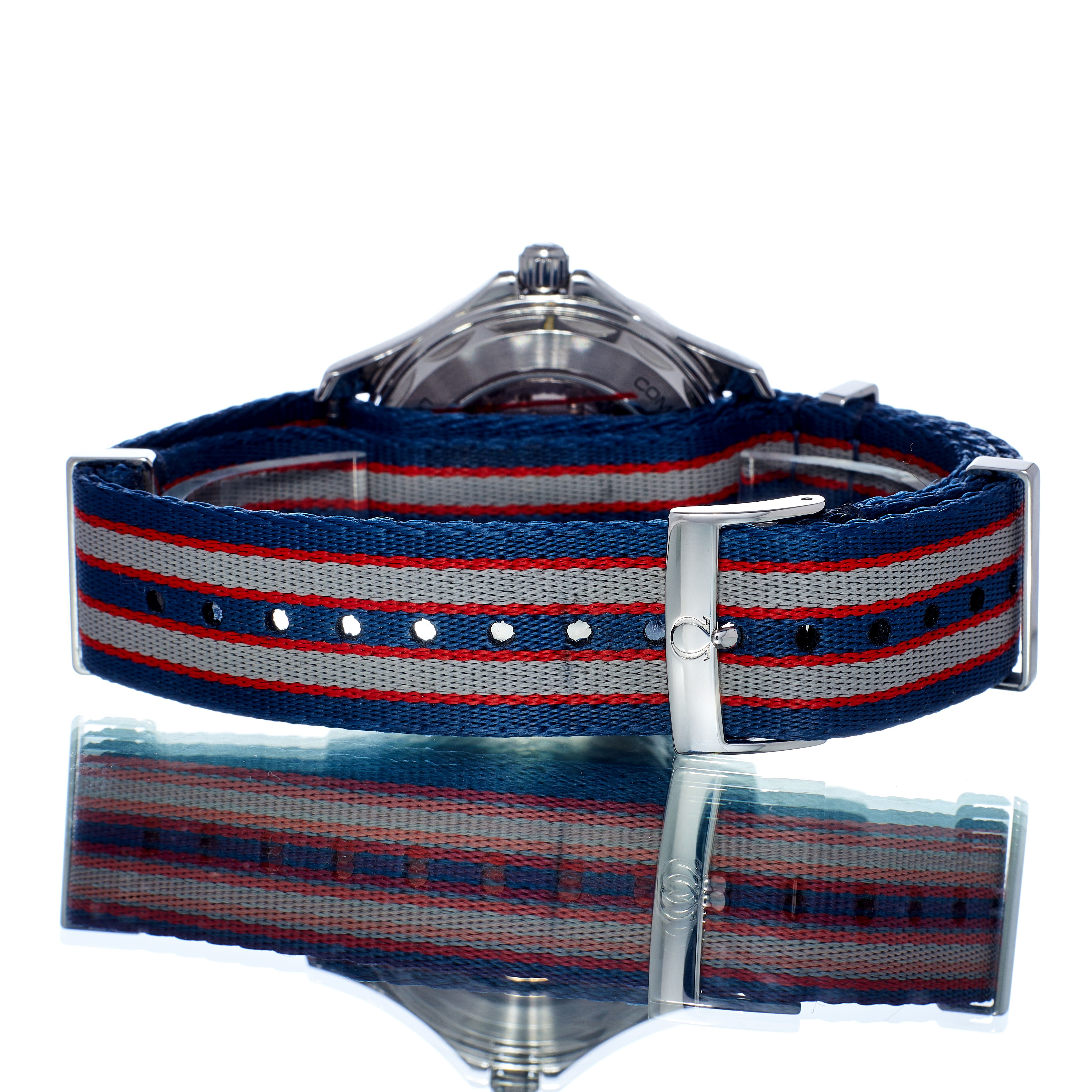 Omega Seamaster 300m 212.32.41.20.04.001 Thumbnail 3