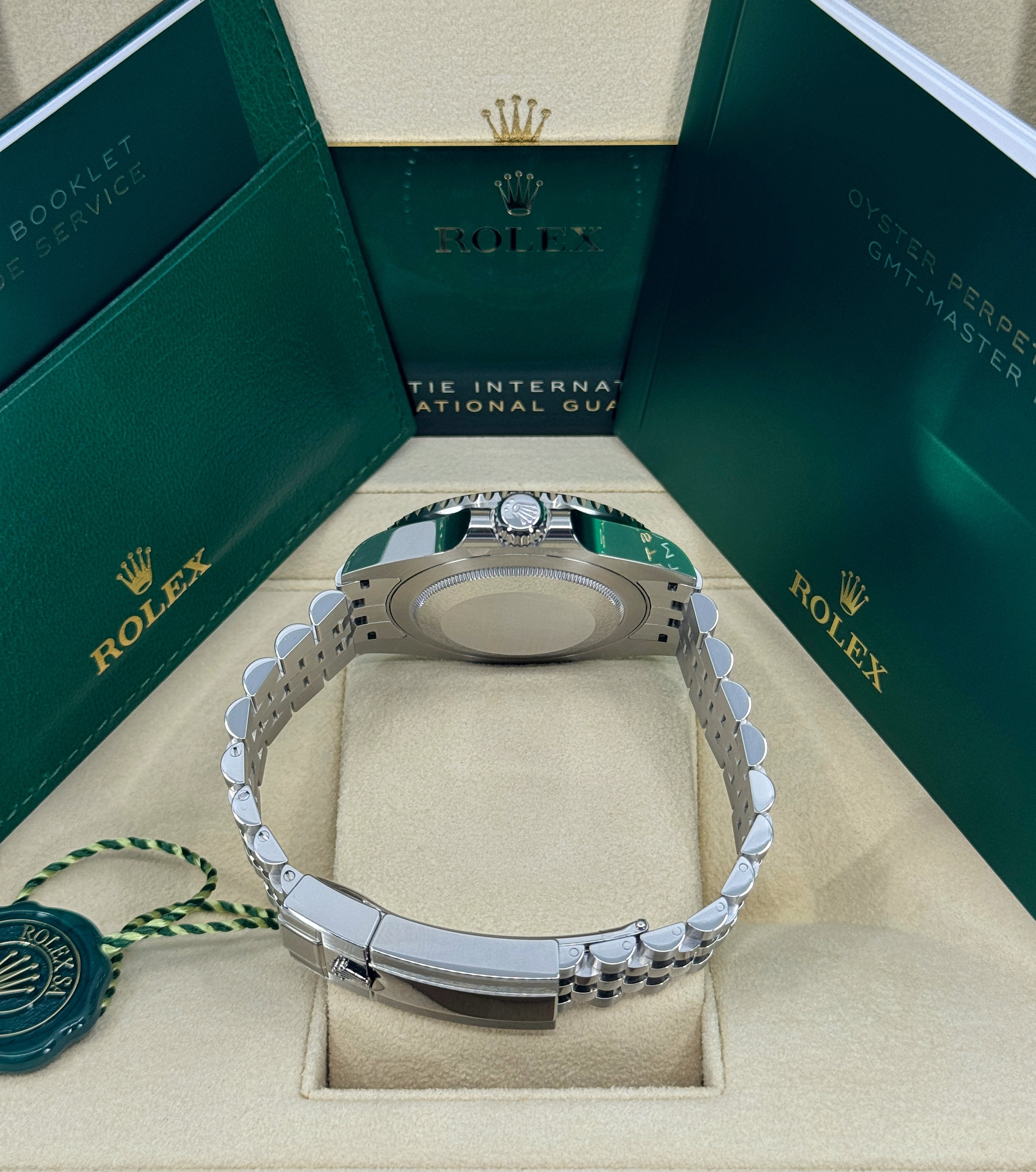 Rolex GMT Master II 126710 GRNR Thumbnail 4