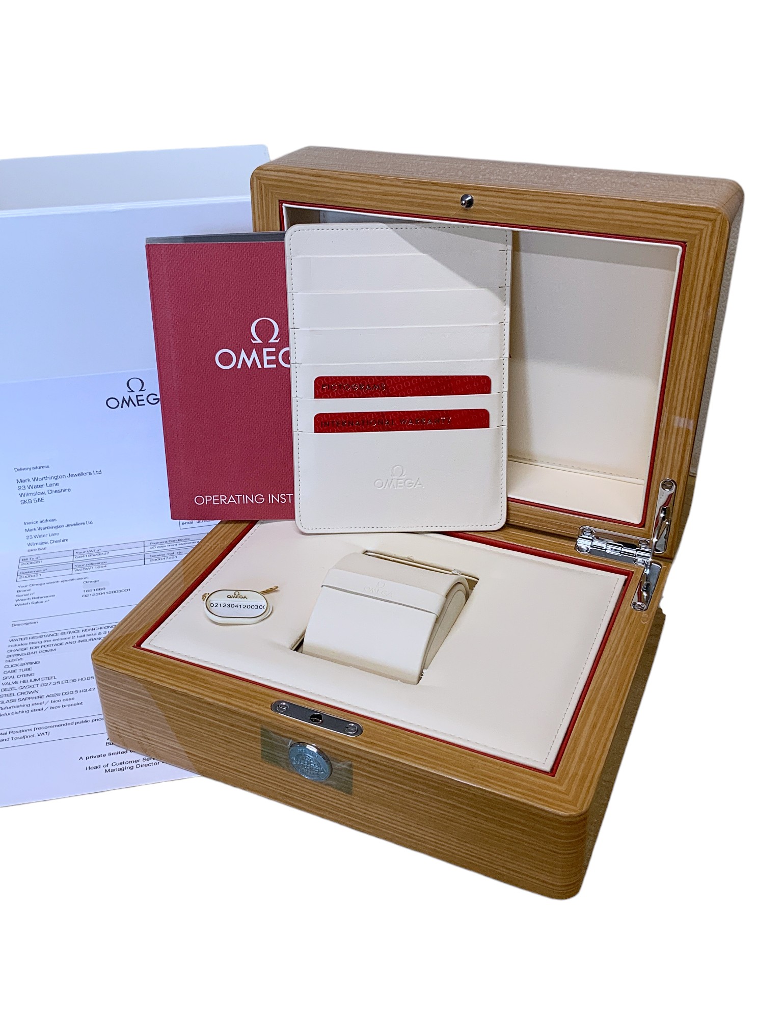 Omega Seamaster 300m 212.30.41.20.03.001 Thumbnail 4