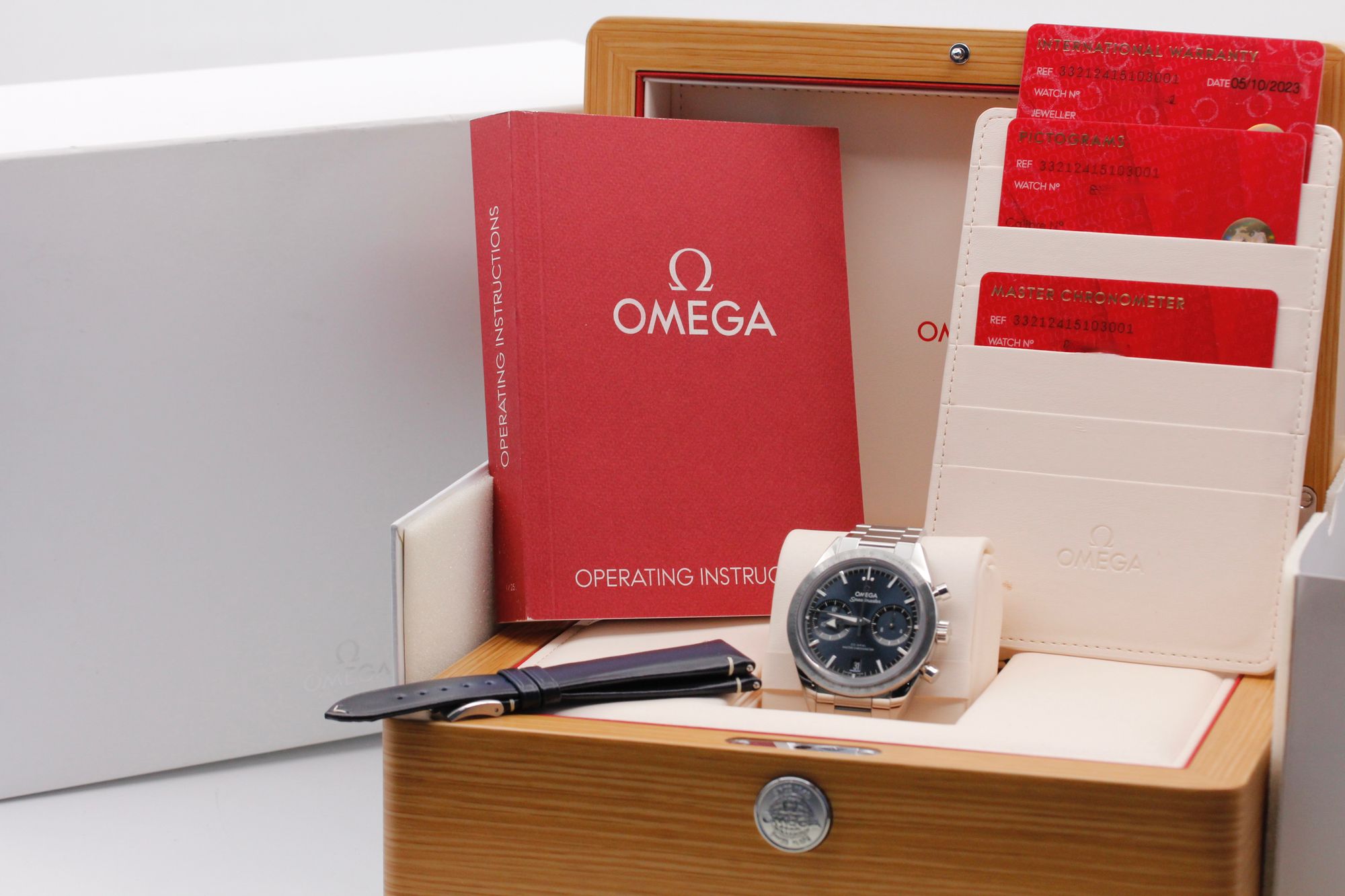 Omega Speedmaster 57 332.12.41.51.03.001 Thumbnail 5