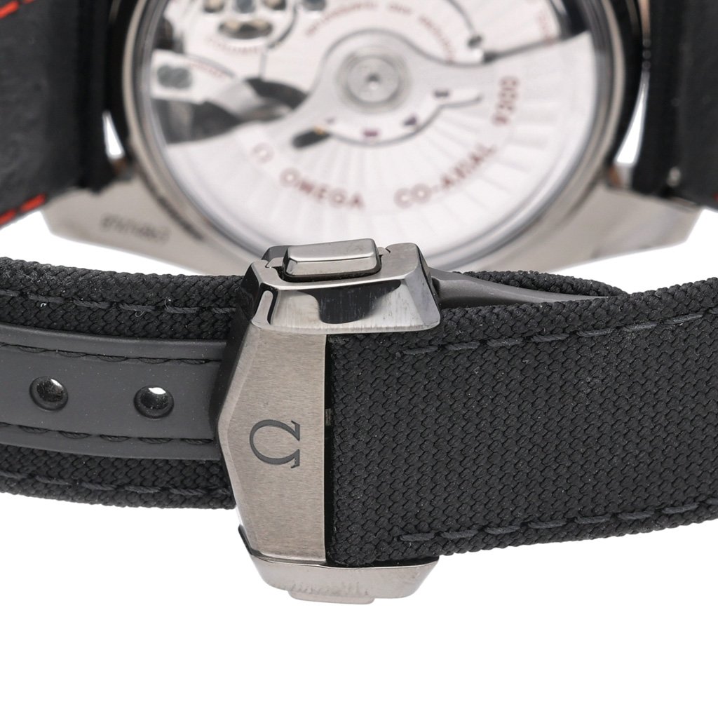 Omega Speedmaster Dark Side of the Moon 311.63.44.51.99.001 Thumbnail 3