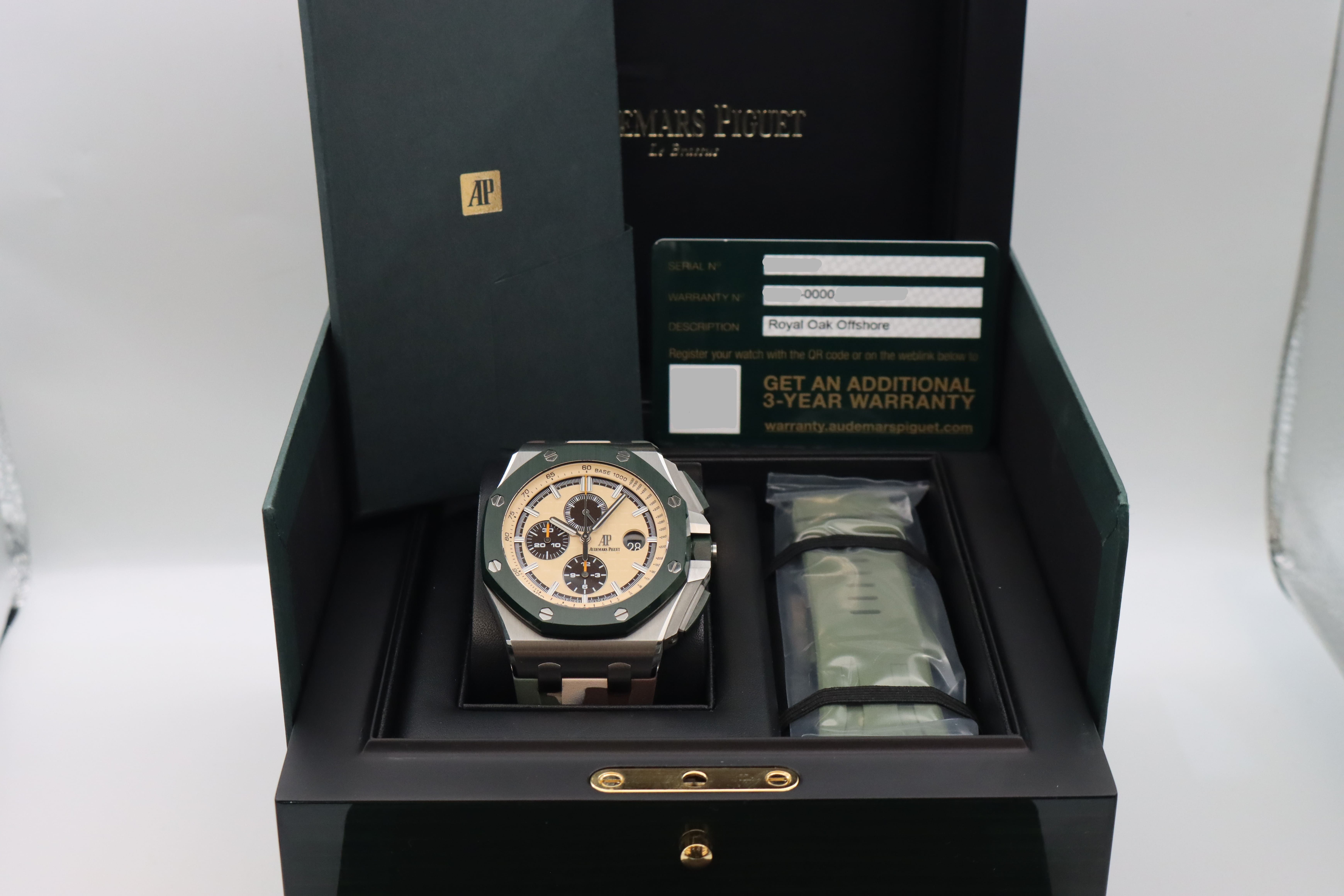Audemars Piguet Royal Oak Offshore 26400SO.OO.A054CA.01 Thumbnail 7