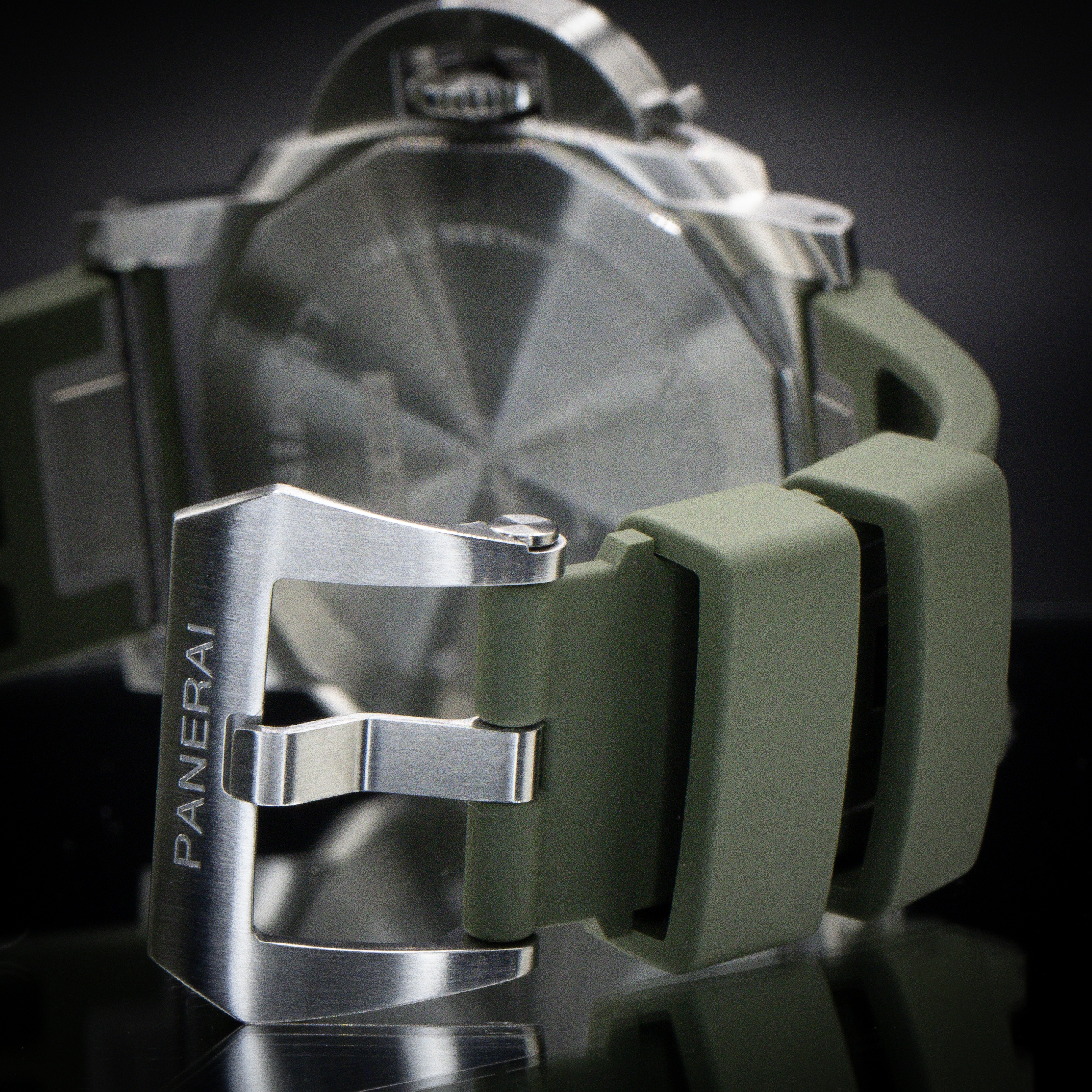 Panerai Luminor Quaranta PAM01304 Thumbnail 6