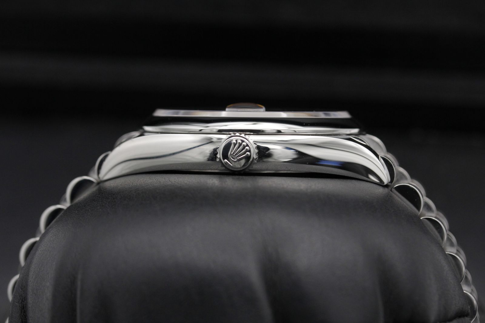 Rolex Datejust 126200 Thumbnail 3