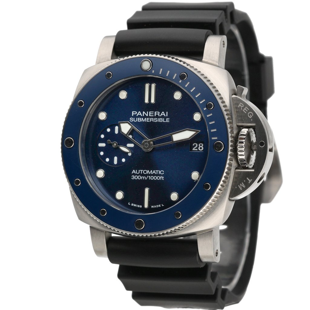 Panerai Submersible PAM01068 Thumbnail 2
