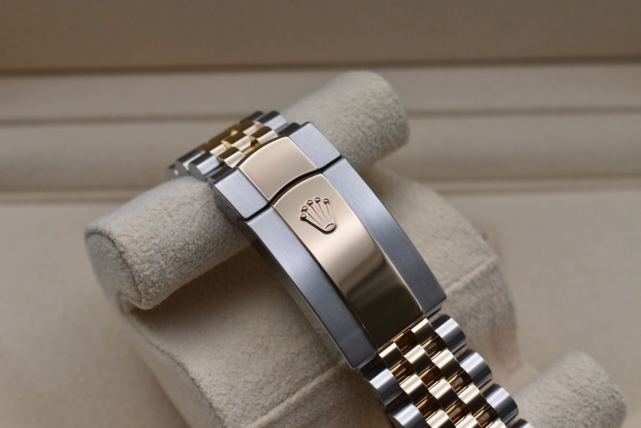 Rolex Datejust 126233 Thumbnail 4