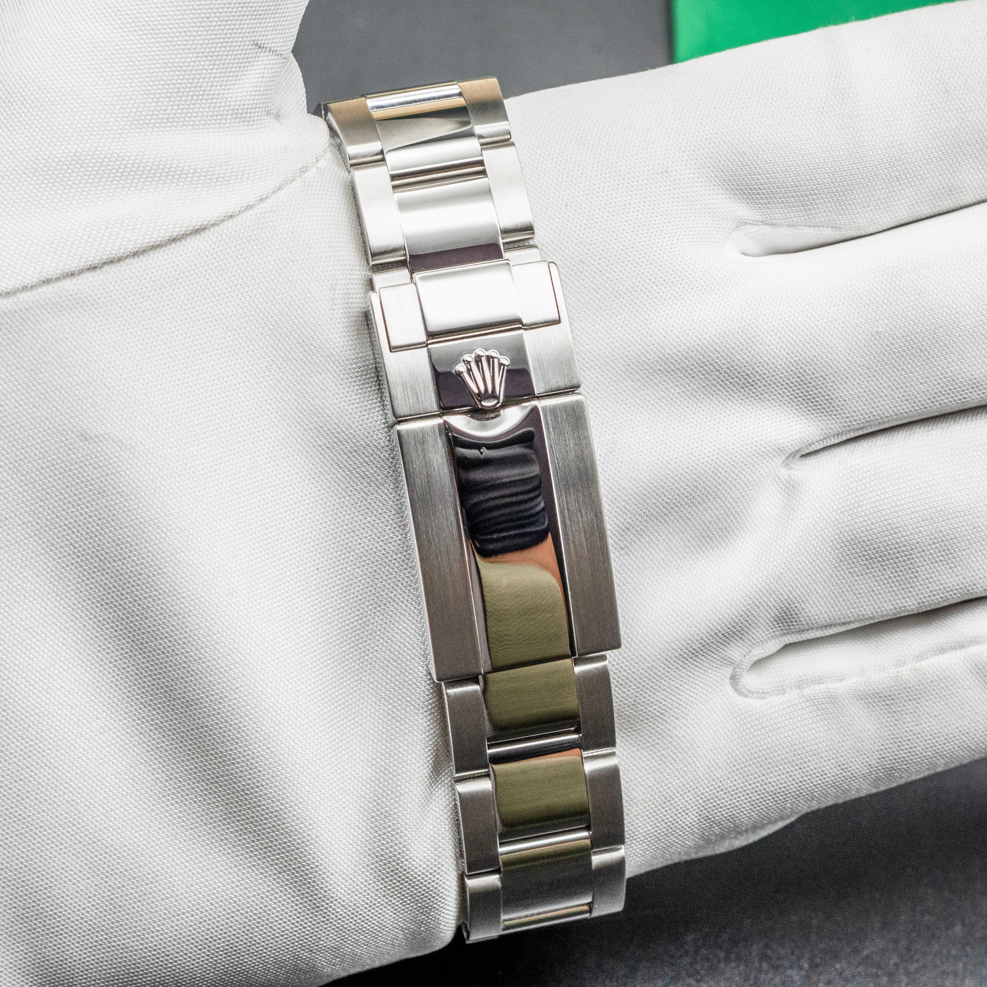 Rolex GMT Master II 116710 BLNR Thumbnail 3