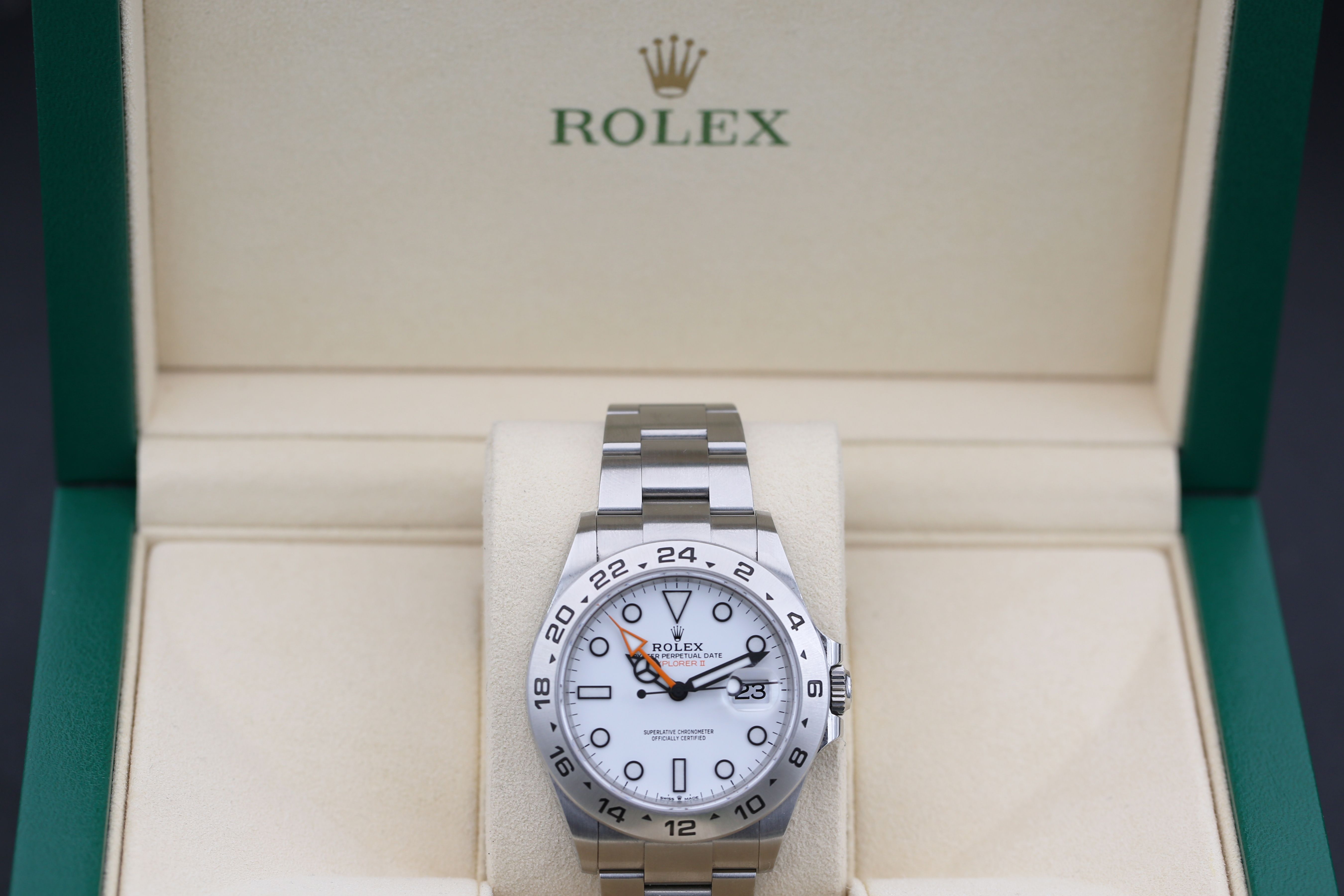 Rolex Explorer II 226570 Thumbnail 4