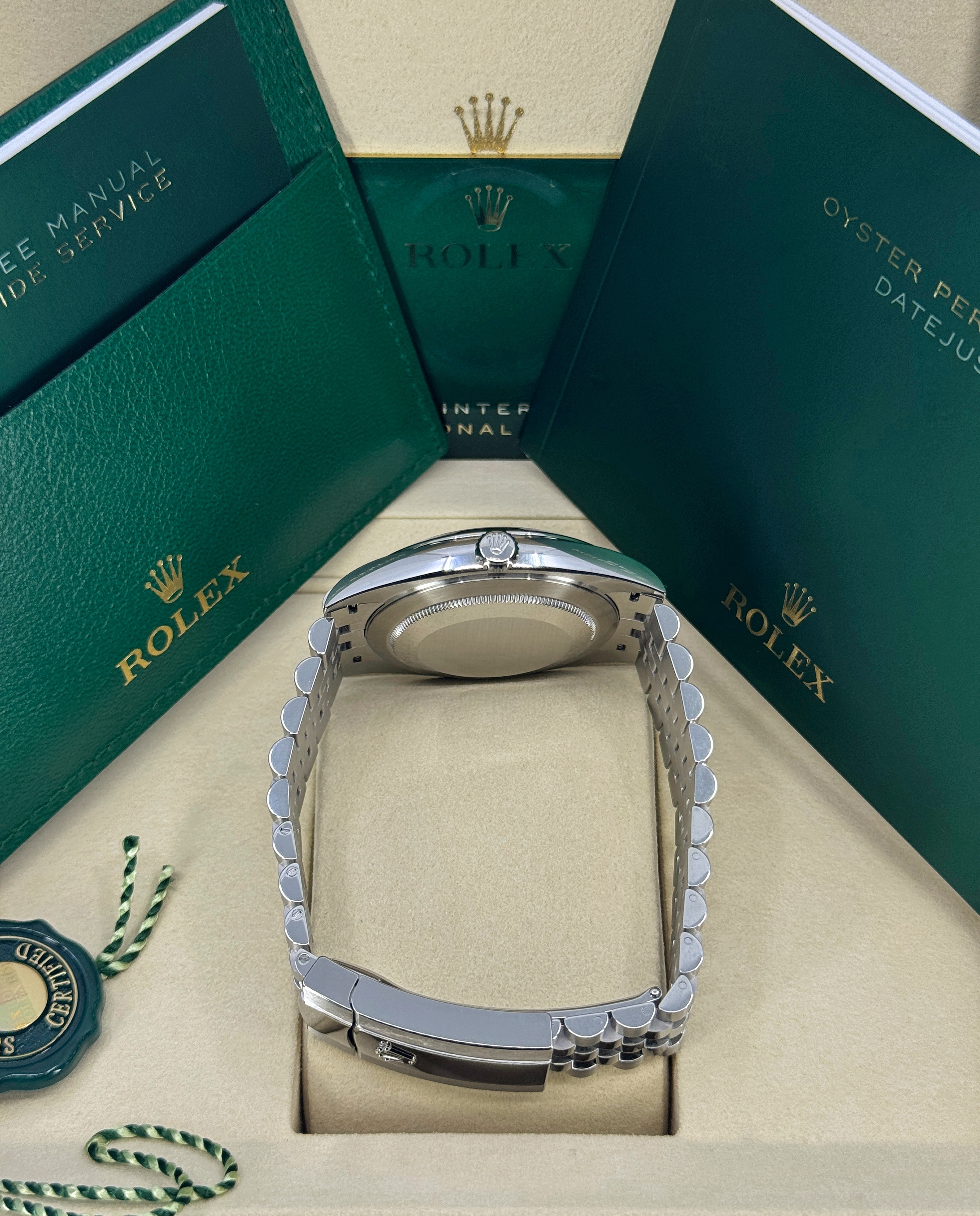 Rolex Datejust 41 126300 Thumbnail 4