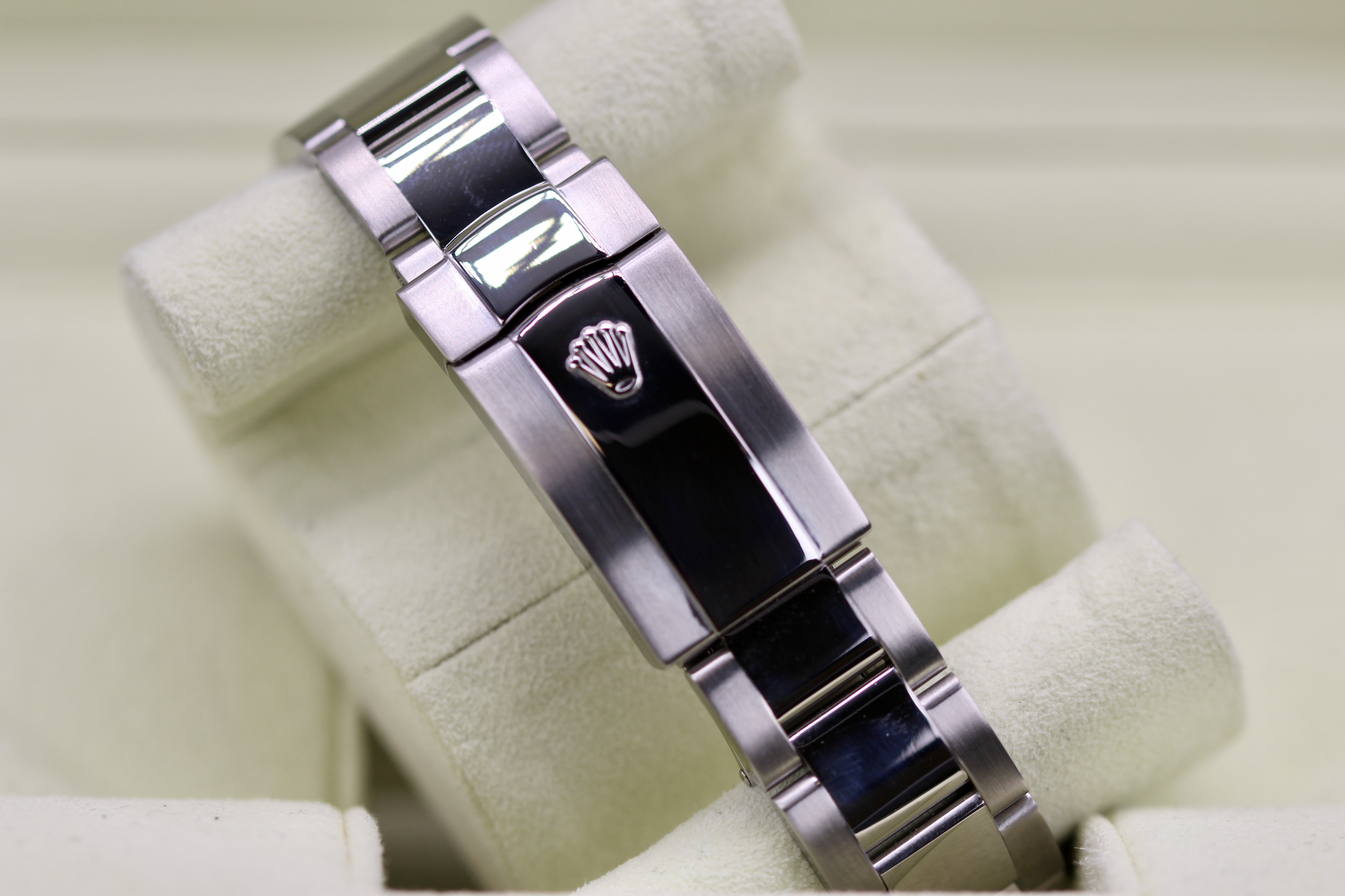 Rolex Milgauss 116400 Thumbnail 3