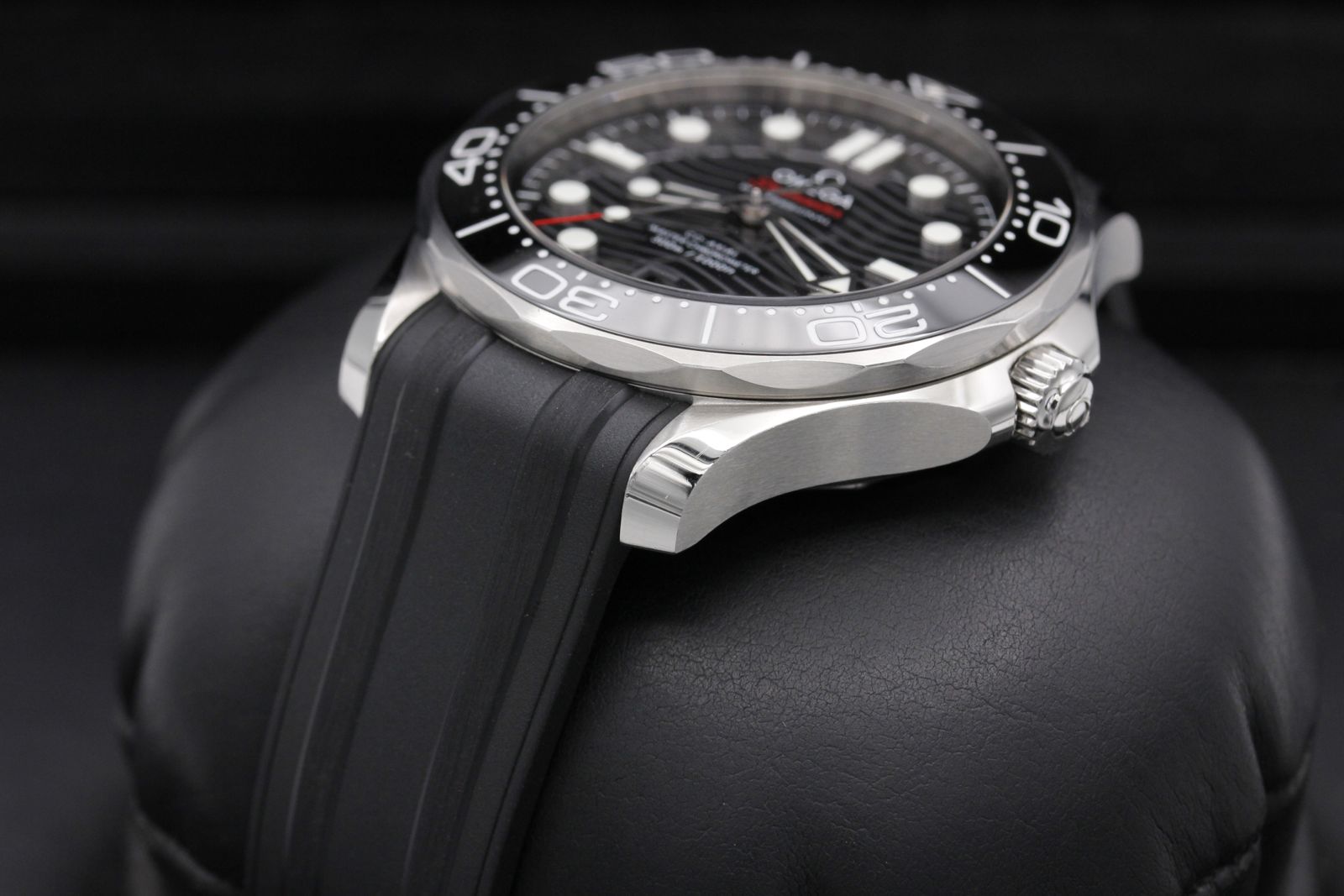 Omega Seamaster Diver 300m 210.32.42.20.01.001 Thumbnail 2