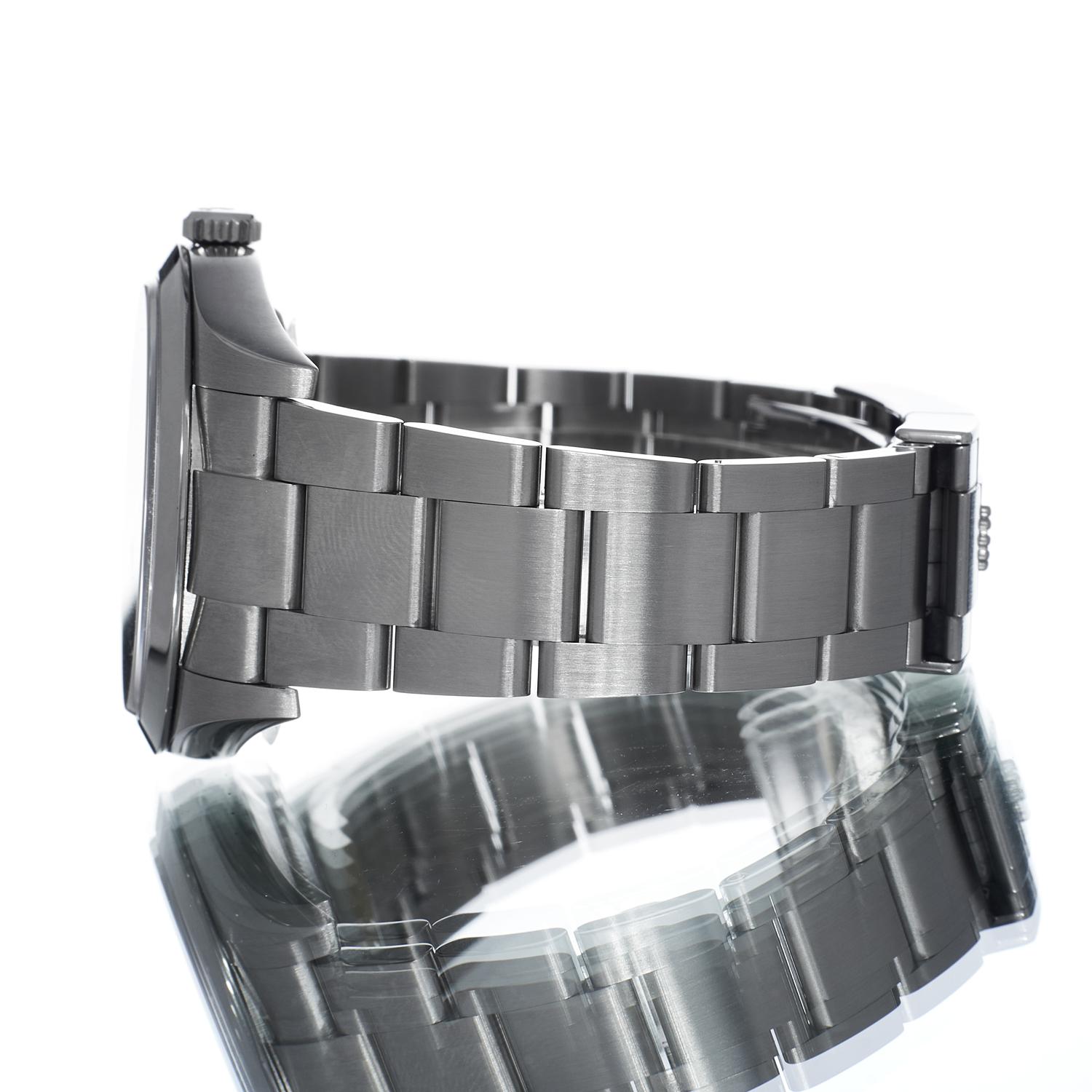 Rolex Explorer 214270 Thumbnail 2