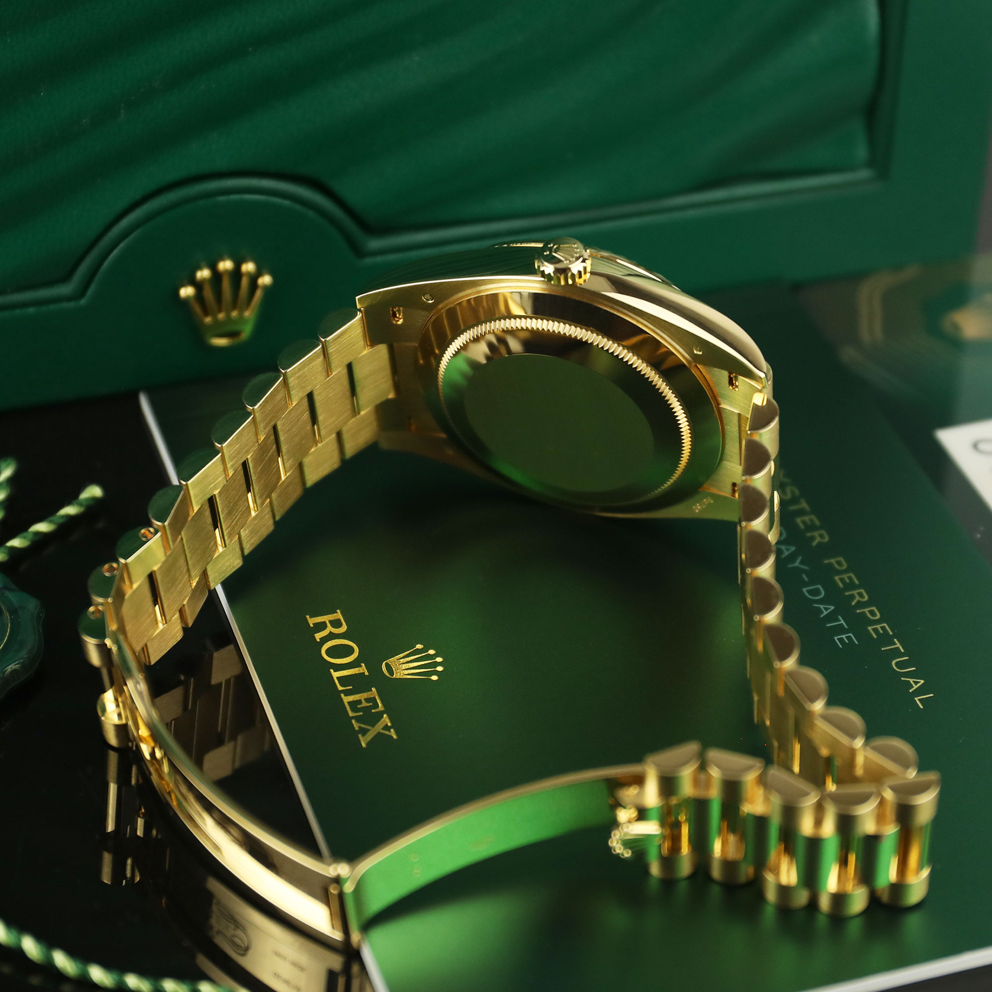 Rolex Day-Date 40 228238 Thumbnail 4