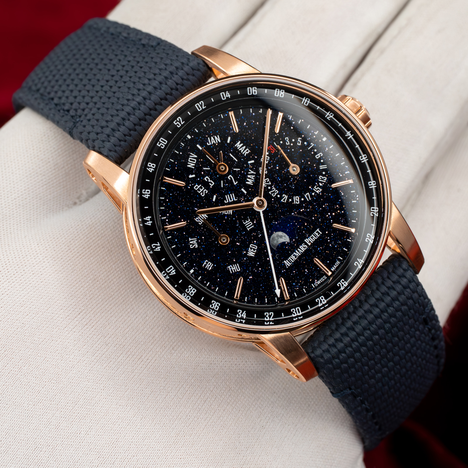 Audemars Piguet CODE 11.59 26394OR.OO.D321CR.01 Thumbnail 3