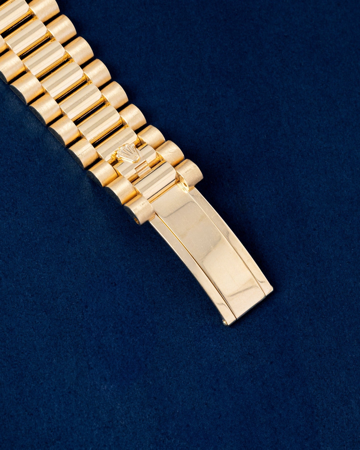 Rolex Day-Date 40 228238 Thumbnail 3