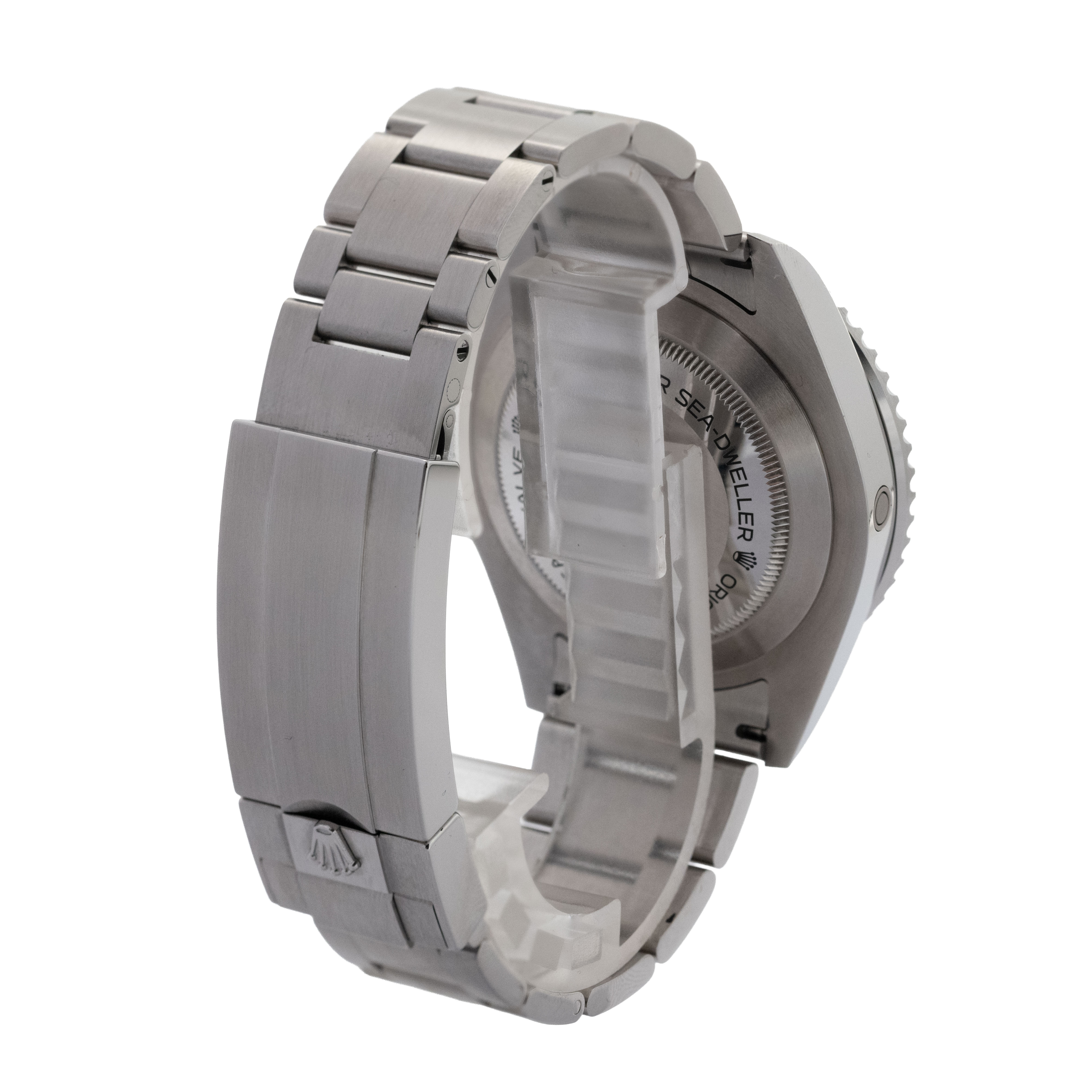 Rolex Sea-Dweller 126600 Thumbnail 3