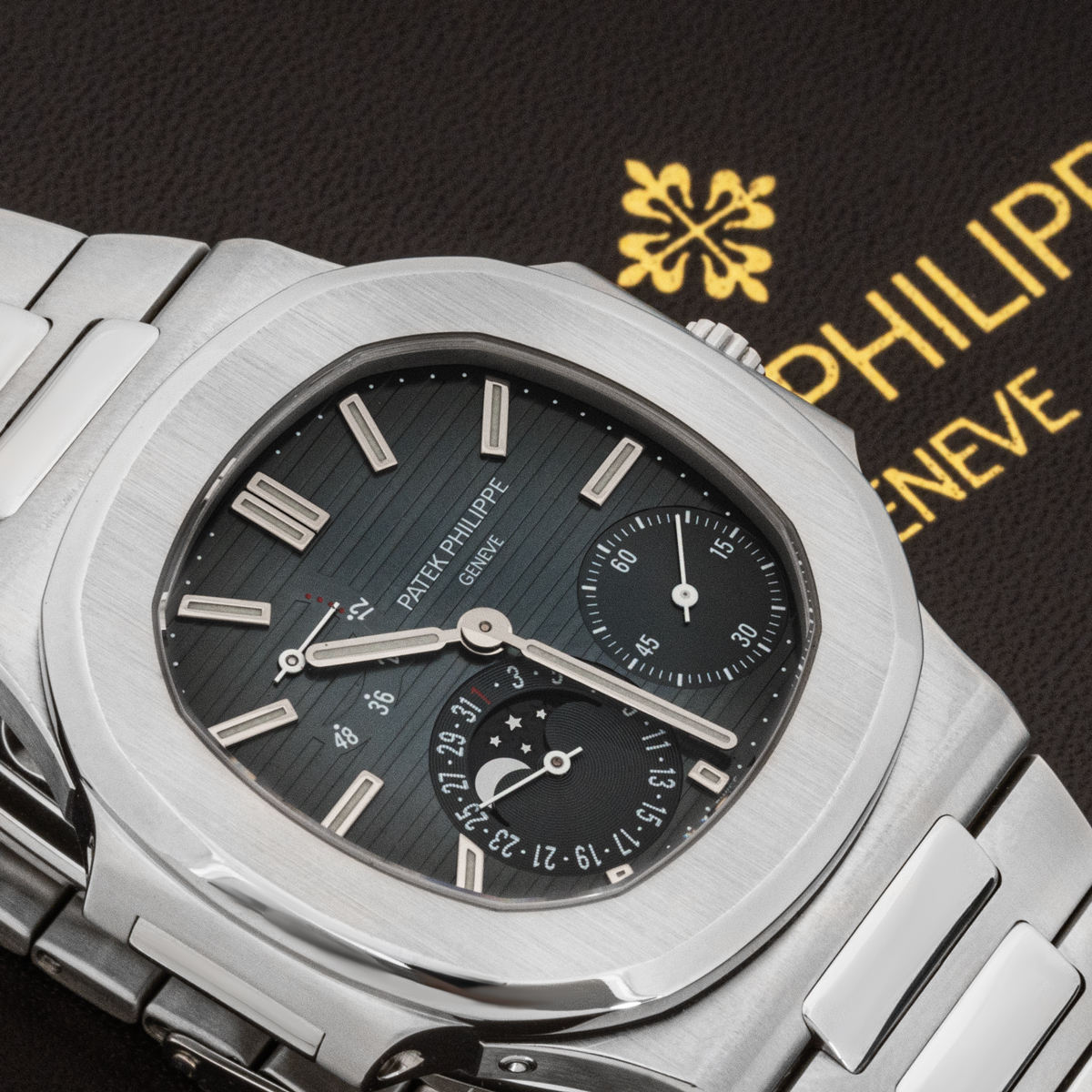 Patek Philippe Nautilus 3712/1A-001 Thumbnail 6
