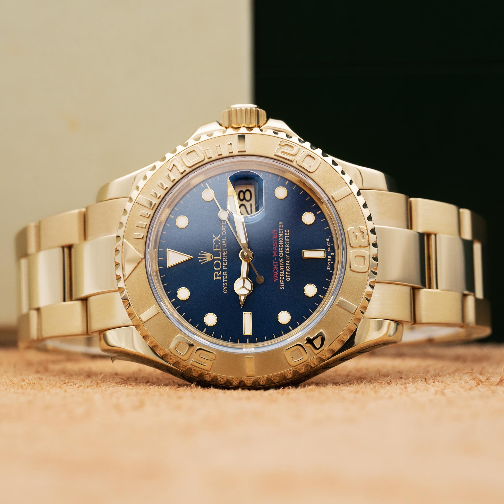 Rolex Yacht-Master 16628 Thumbnail 2