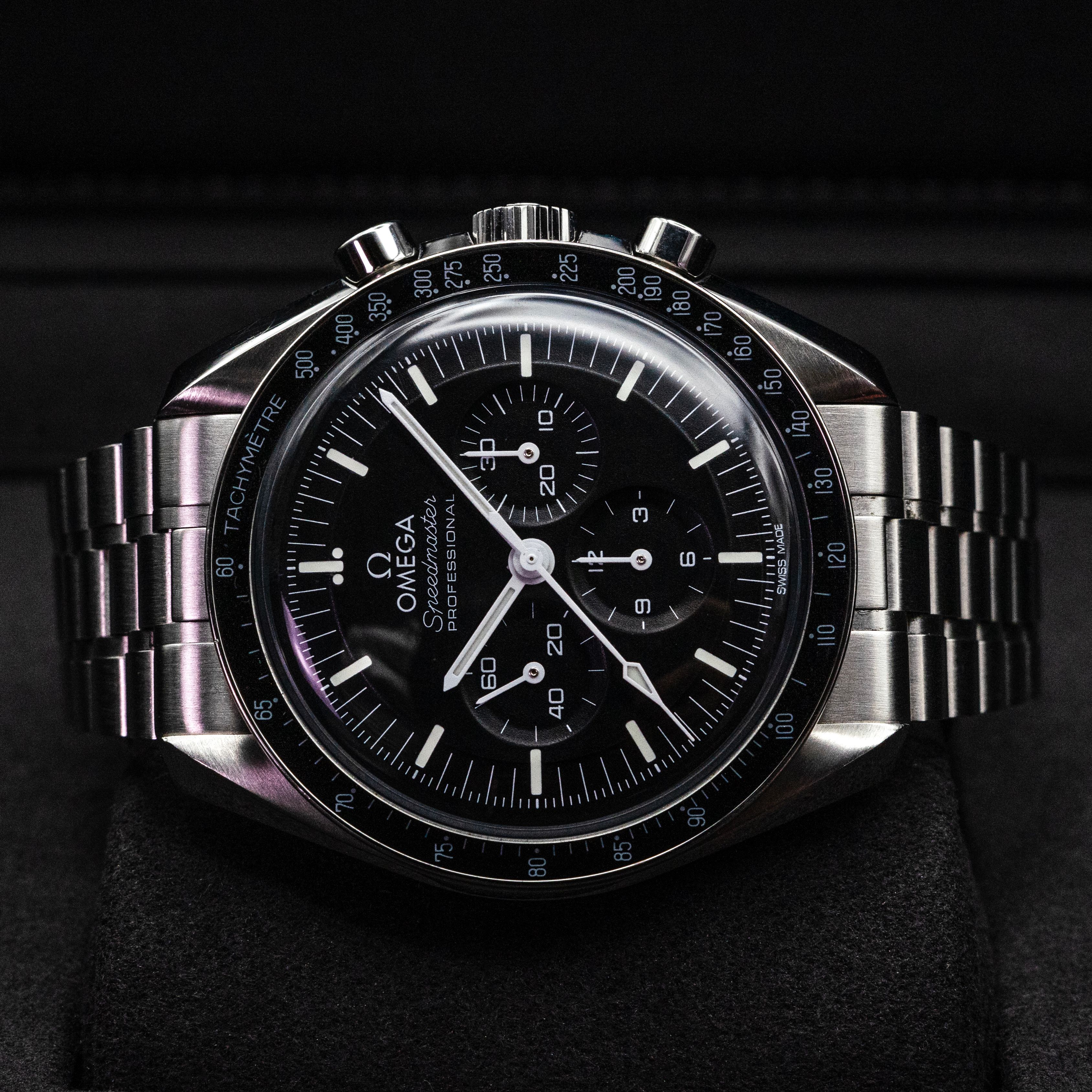 Omega Speedmaster Moonwatch Professional 310.30.42.50.01.001 Thumbnail 2