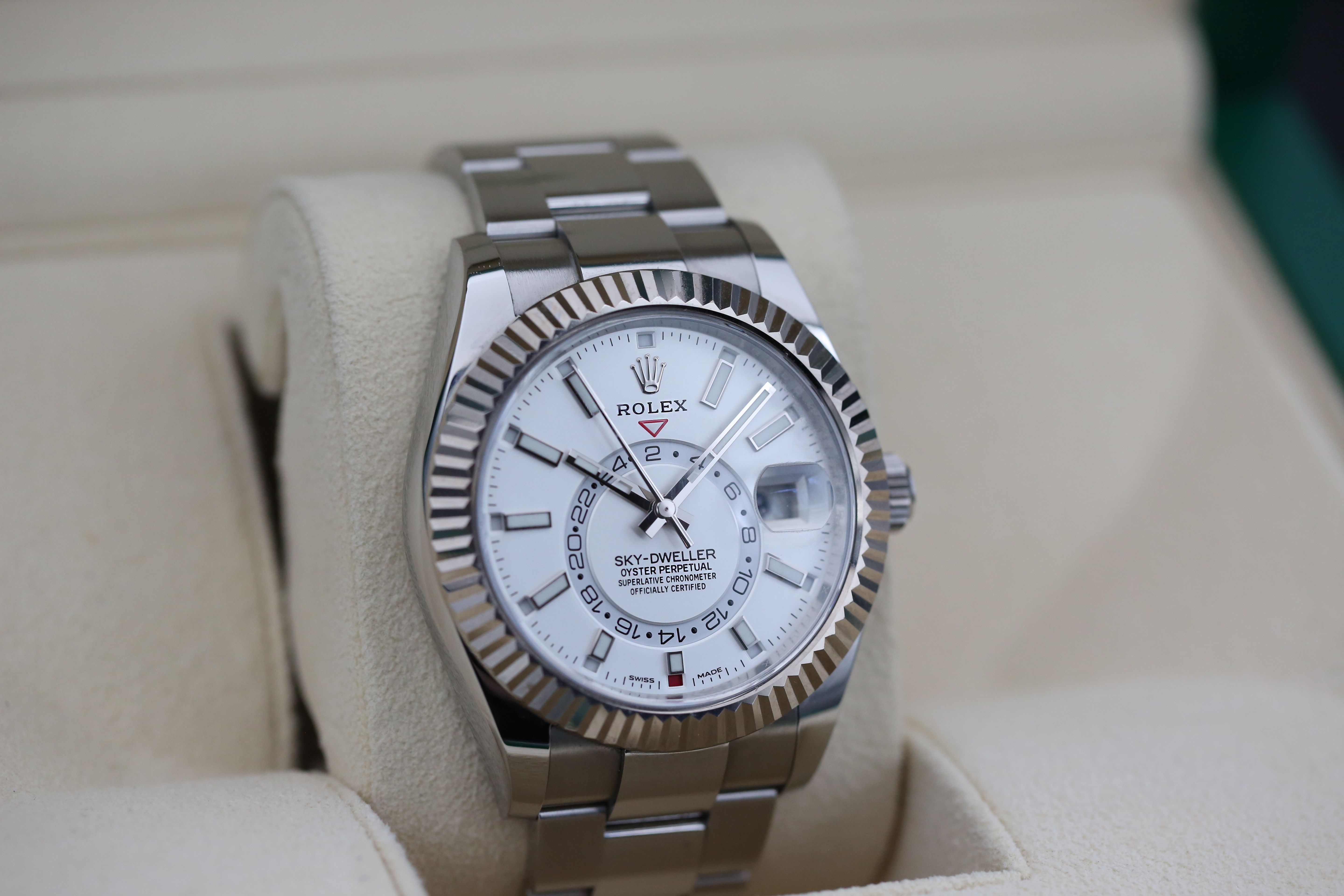 Rolex Sky-Dweller 326934 Thumbnail 2