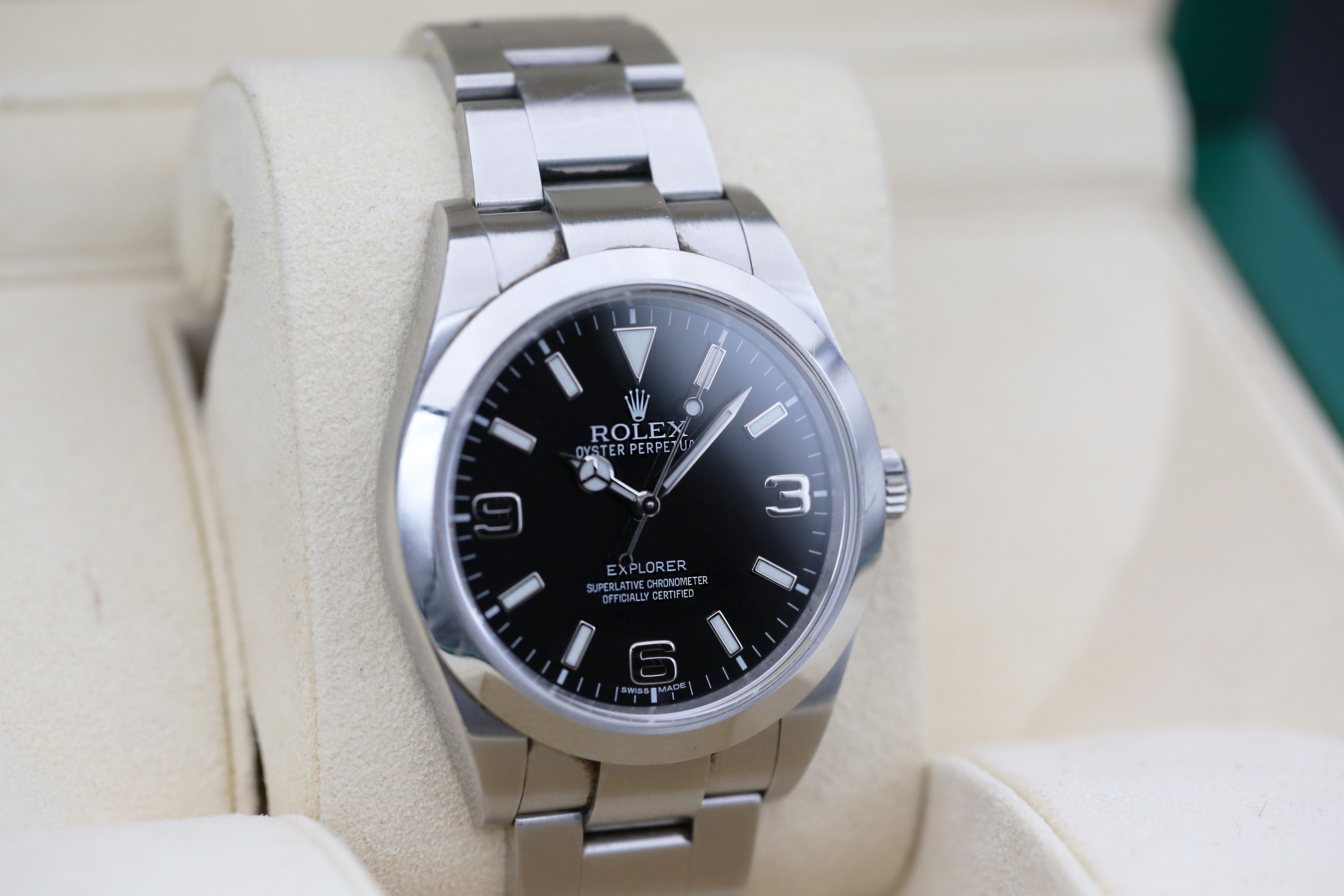 Rolex Explorer 214270 Thumbnail 2