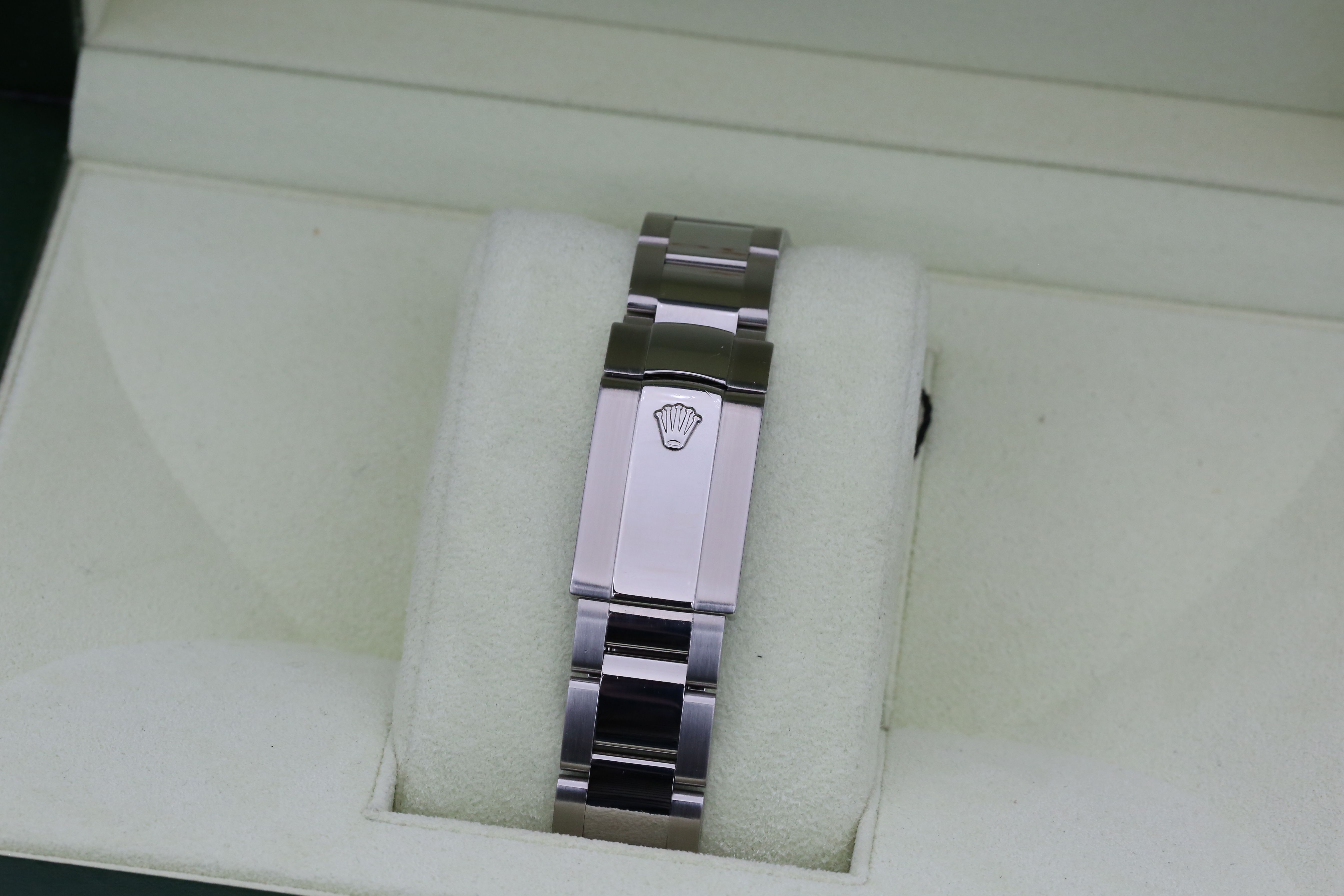 Rolex Datejust II 116334 Thumbnail 3