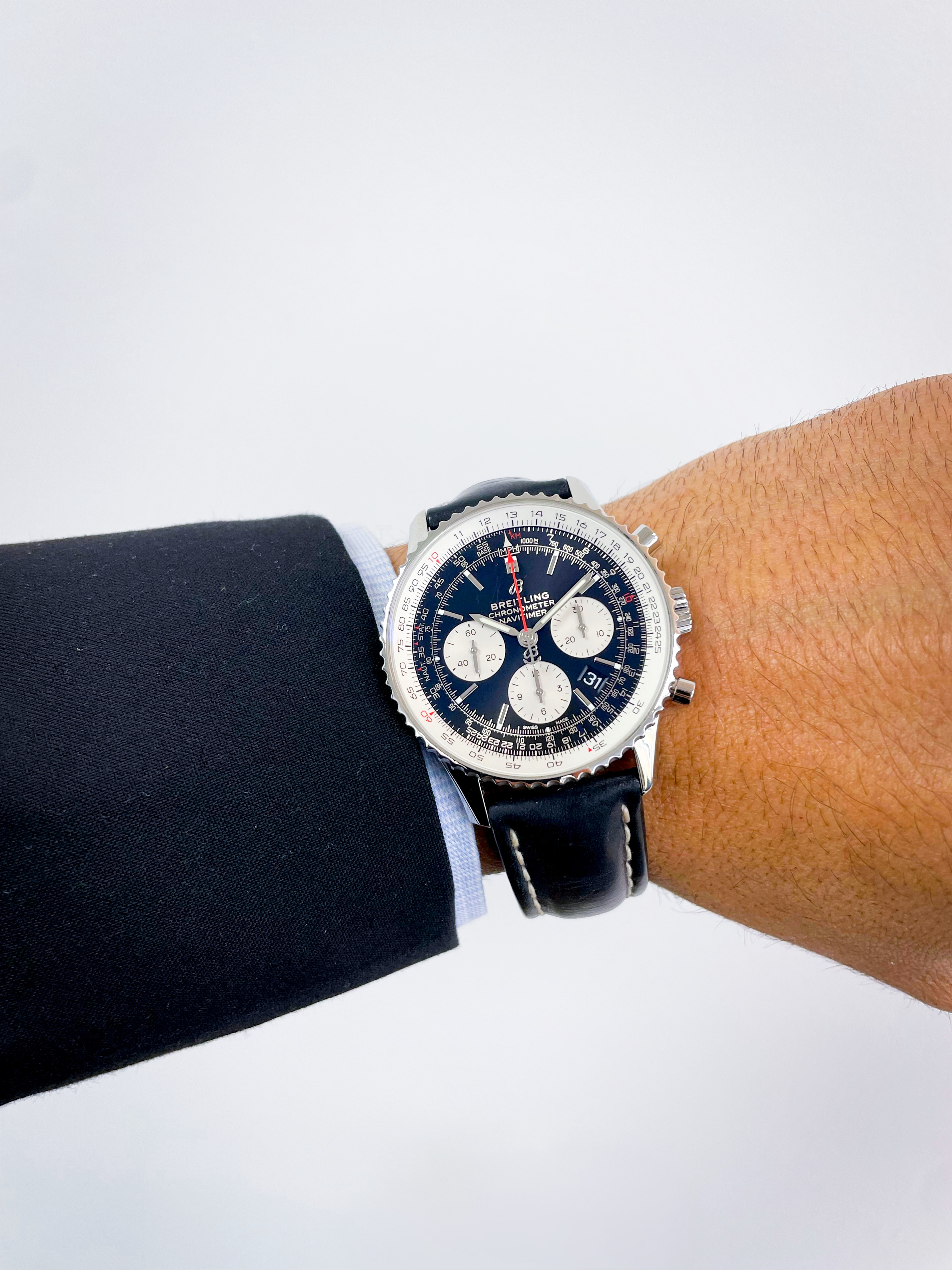 Breitling Navitimer 01 AB0121 Thumbnail 5