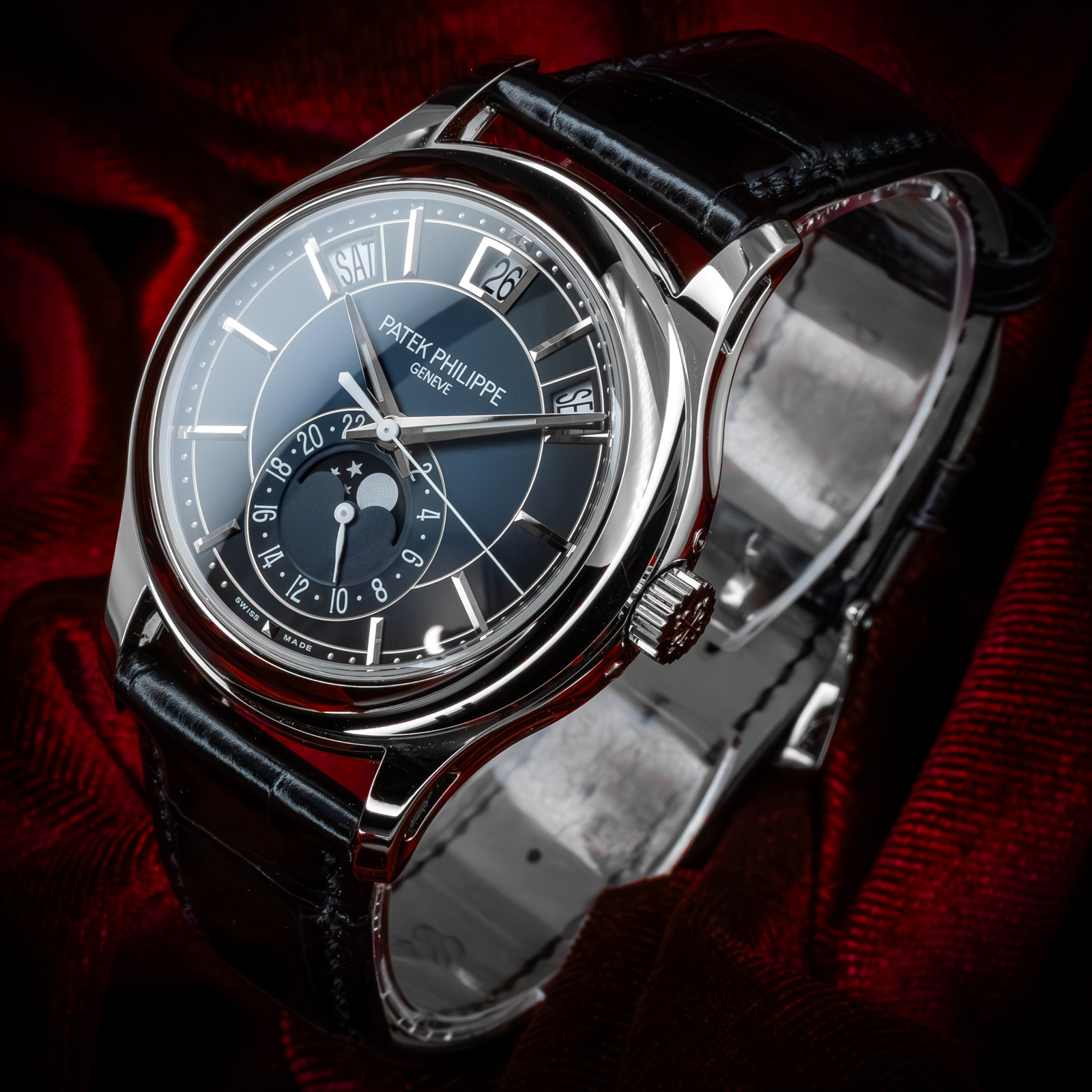 Patek Philippe Complications 5205G-013 Thumbnail 3