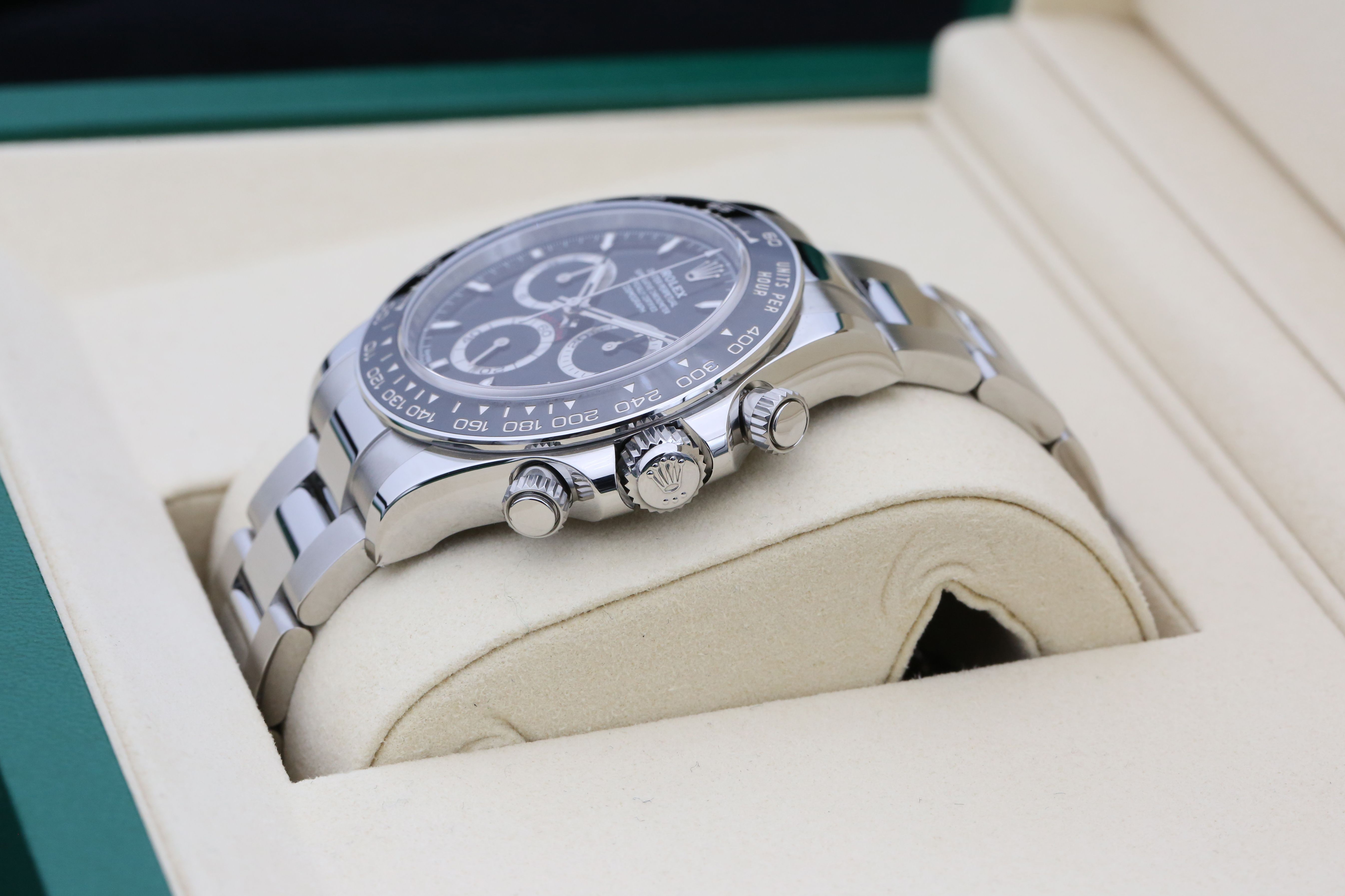 Rolex Daytona 126500 LN Thumbnail 6