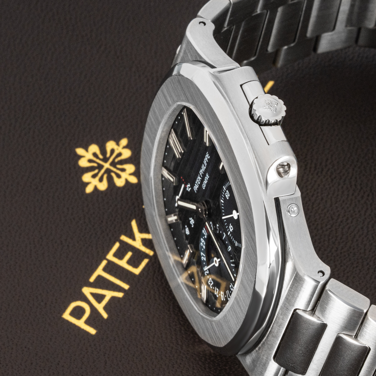 Patek Philippe Nautilus 3712/1A-001 Thumbnail 2