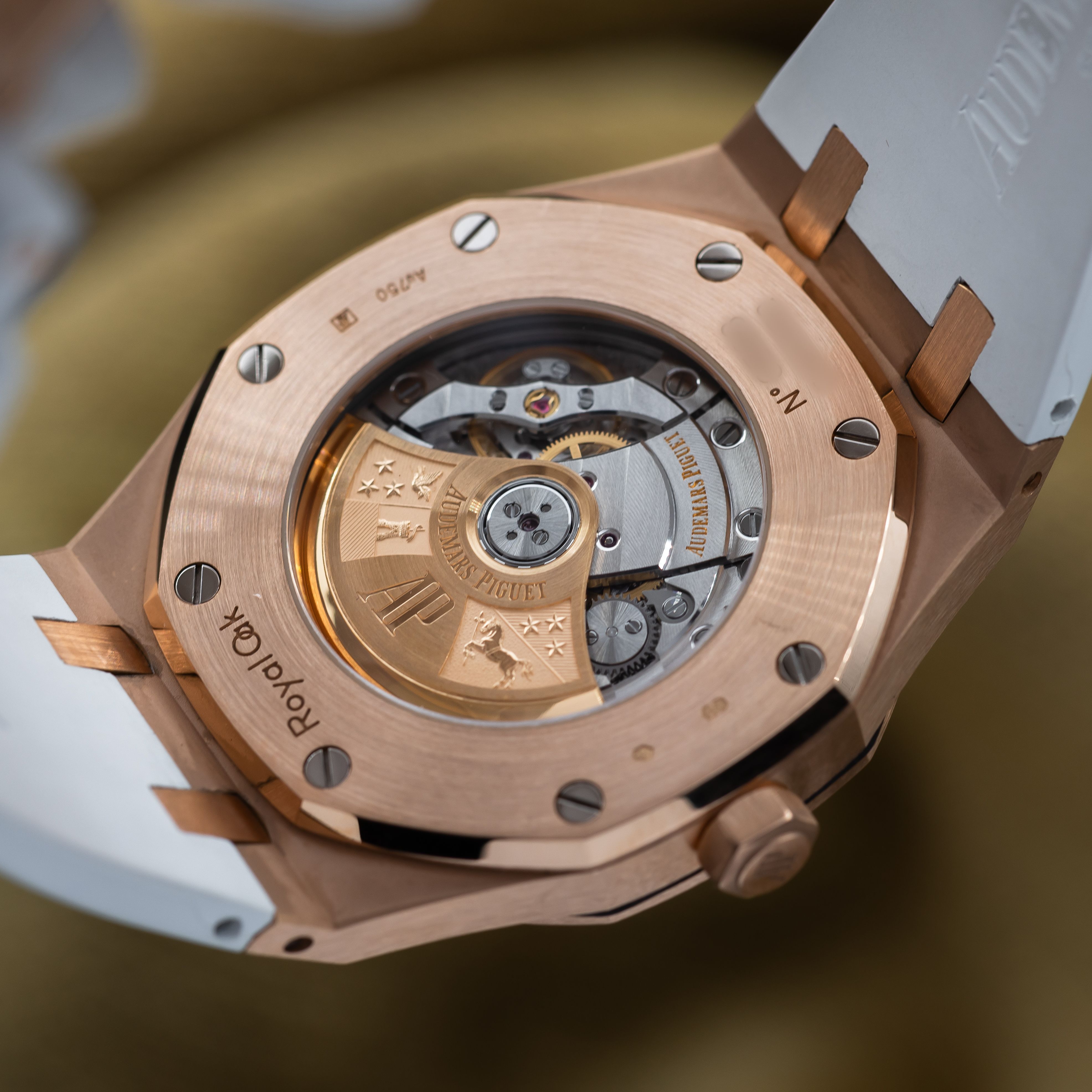 Audemars Piguet Royal Oak 15400OR.OO.D088CR.01 Thumbnail 4