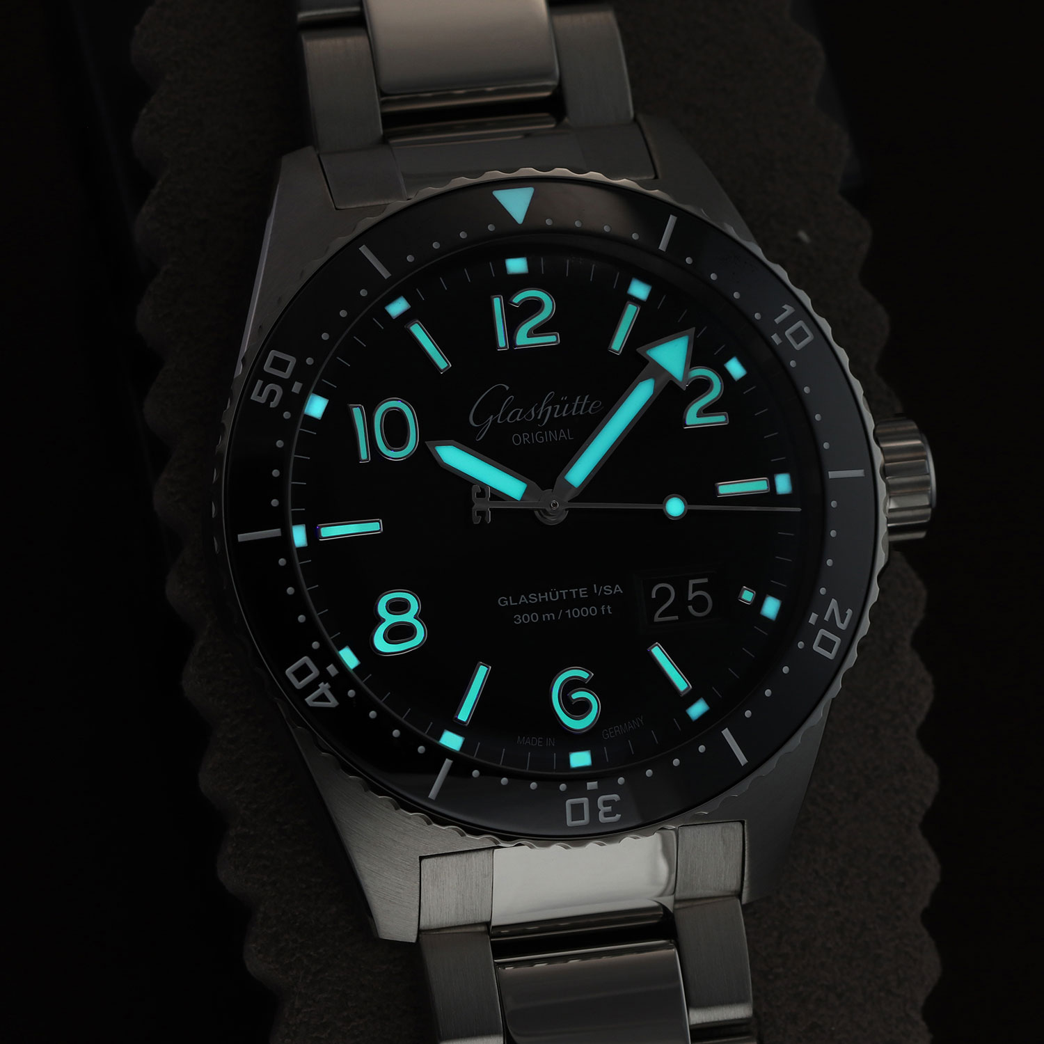 Glashutte Original SeaQ Panorama Date 1-36-13-01-80-70 Thumbnail 6