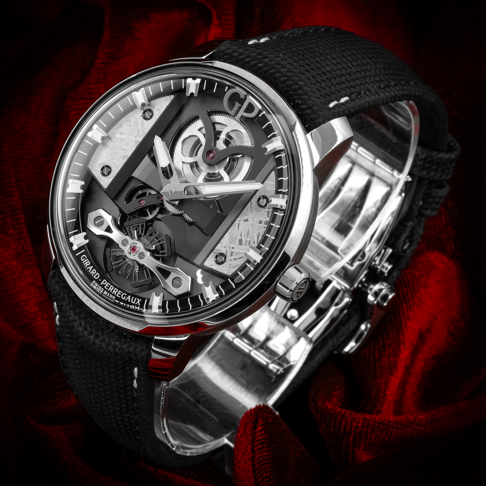 Girard Perregaux Bridges 82000-11-3259-5CX Thumbnail 3