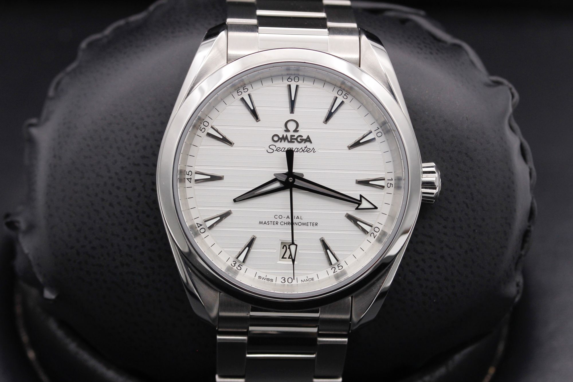 Omega Aqua Terra 150m GMT 220.10.38.20.02.001 Thumbnail 1