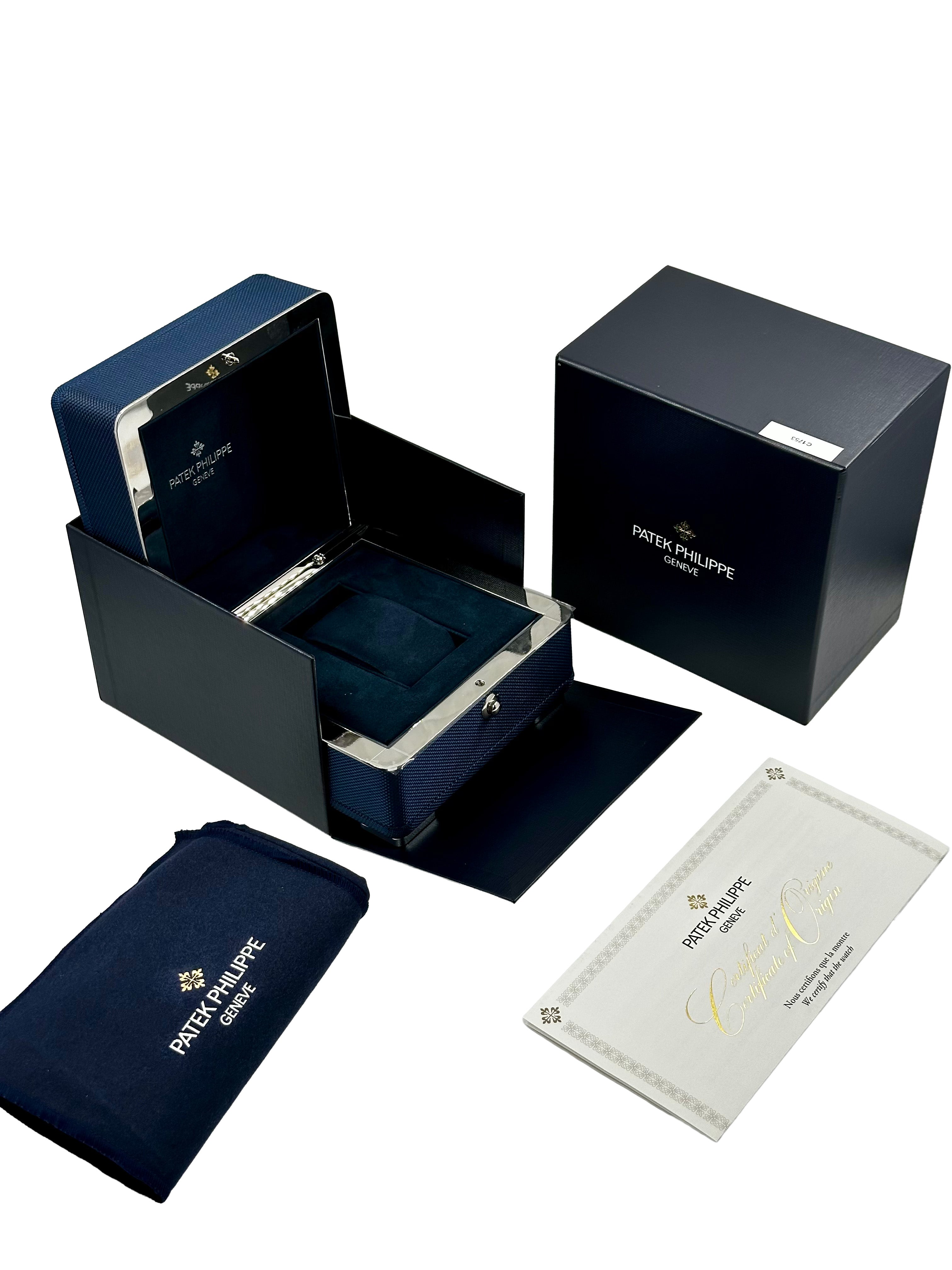 Patek Philippe Cubitus 5821/1AR-001 Thumbnail 5