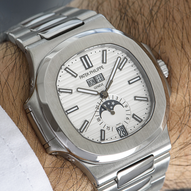 Patek Philippe Nautilus 5726/1A-010 Thumbnail 5