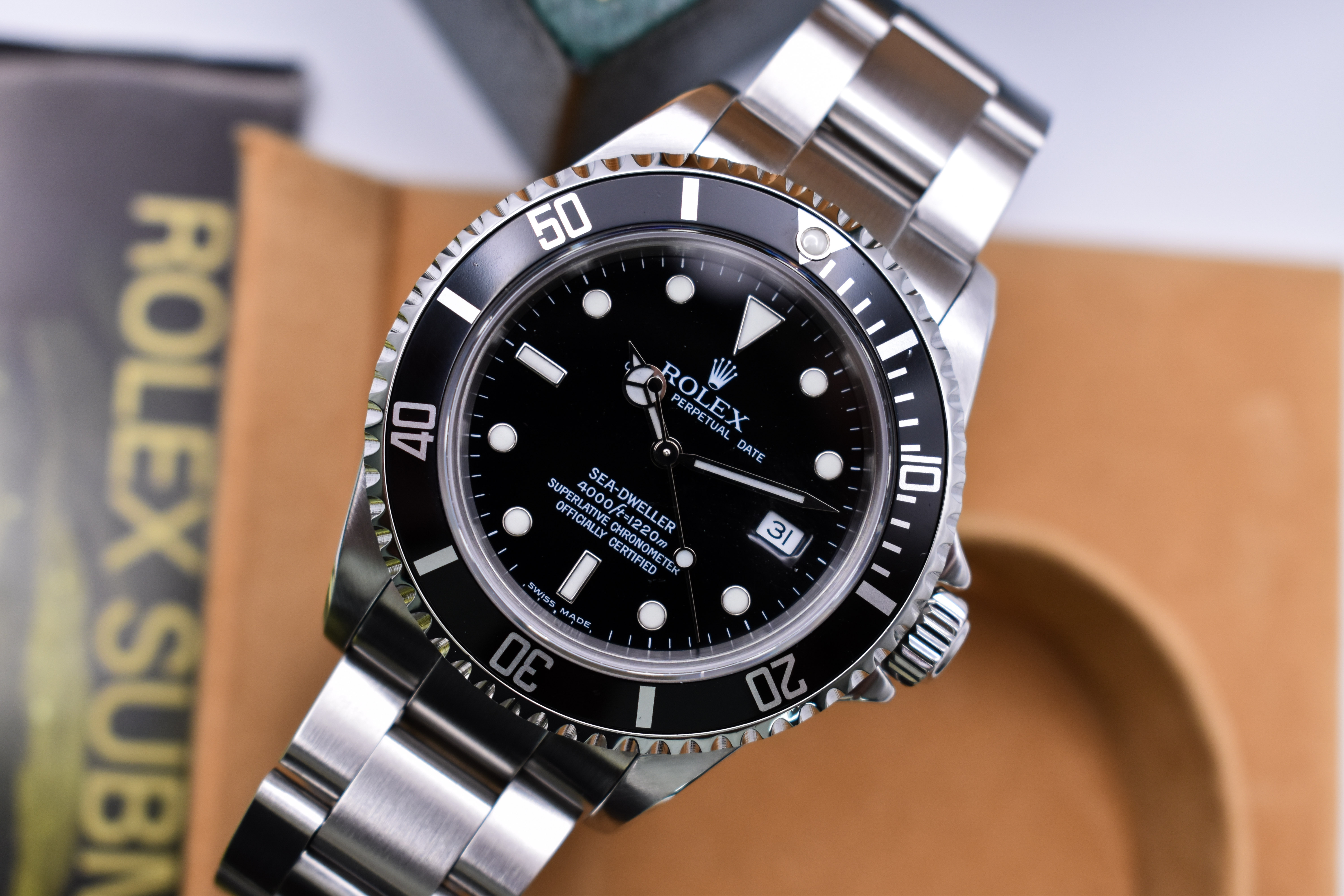 Rolex Sea-Dweller 16600 Thumbnail 5