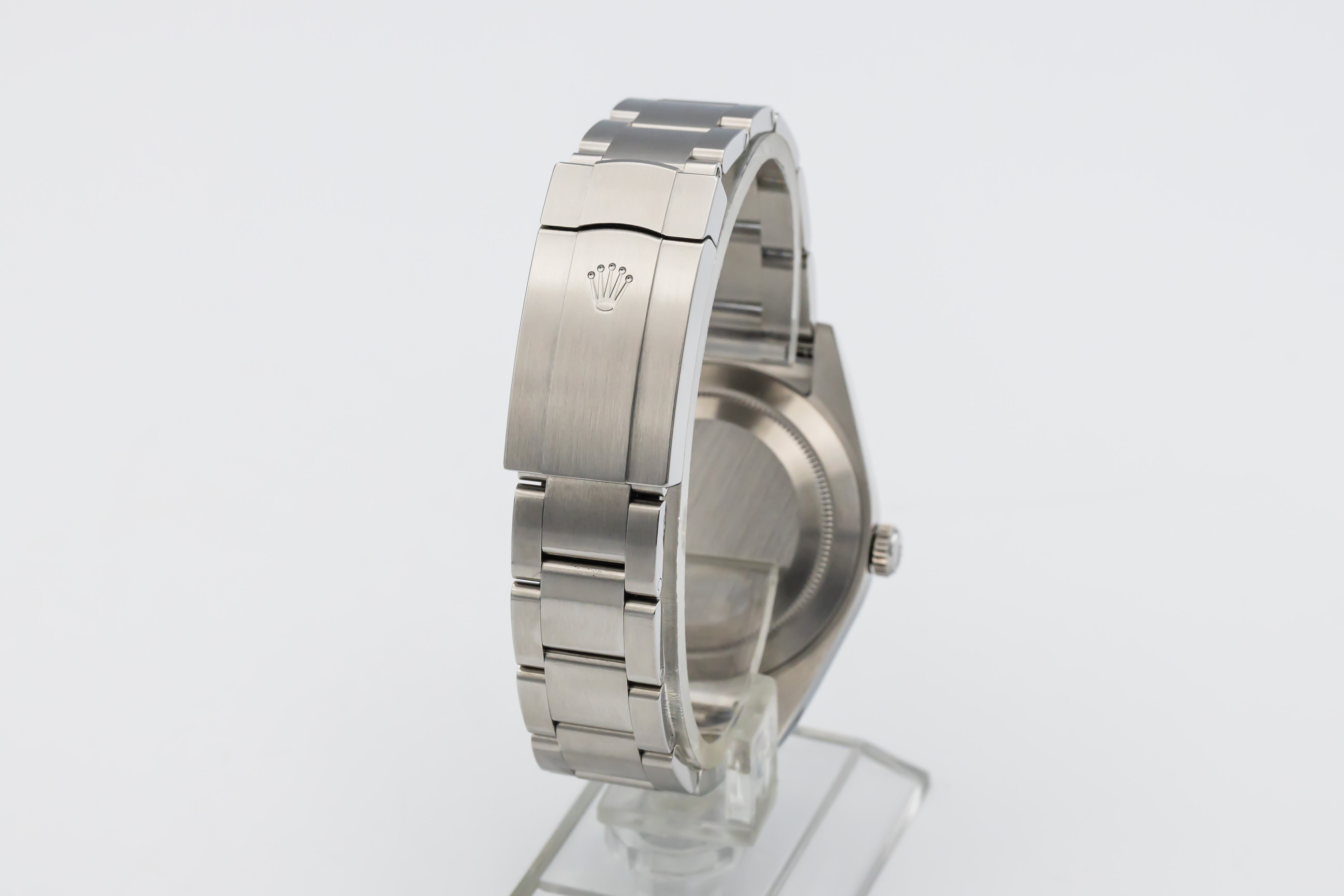 Rolex Oyster Perpetual 114300 Thumbnail 3