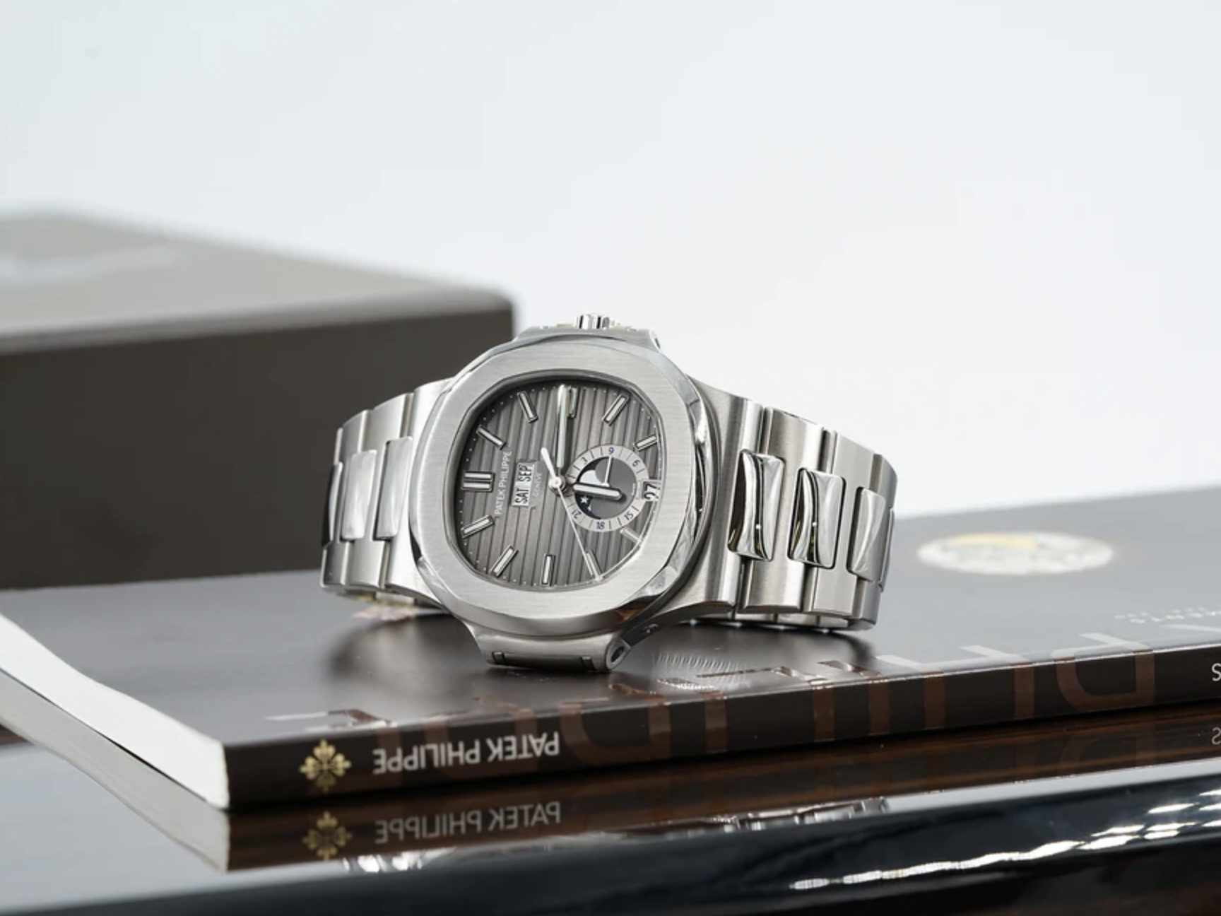 Patek Philippe Nautilus 5726/1A-001 Thumbnail 5